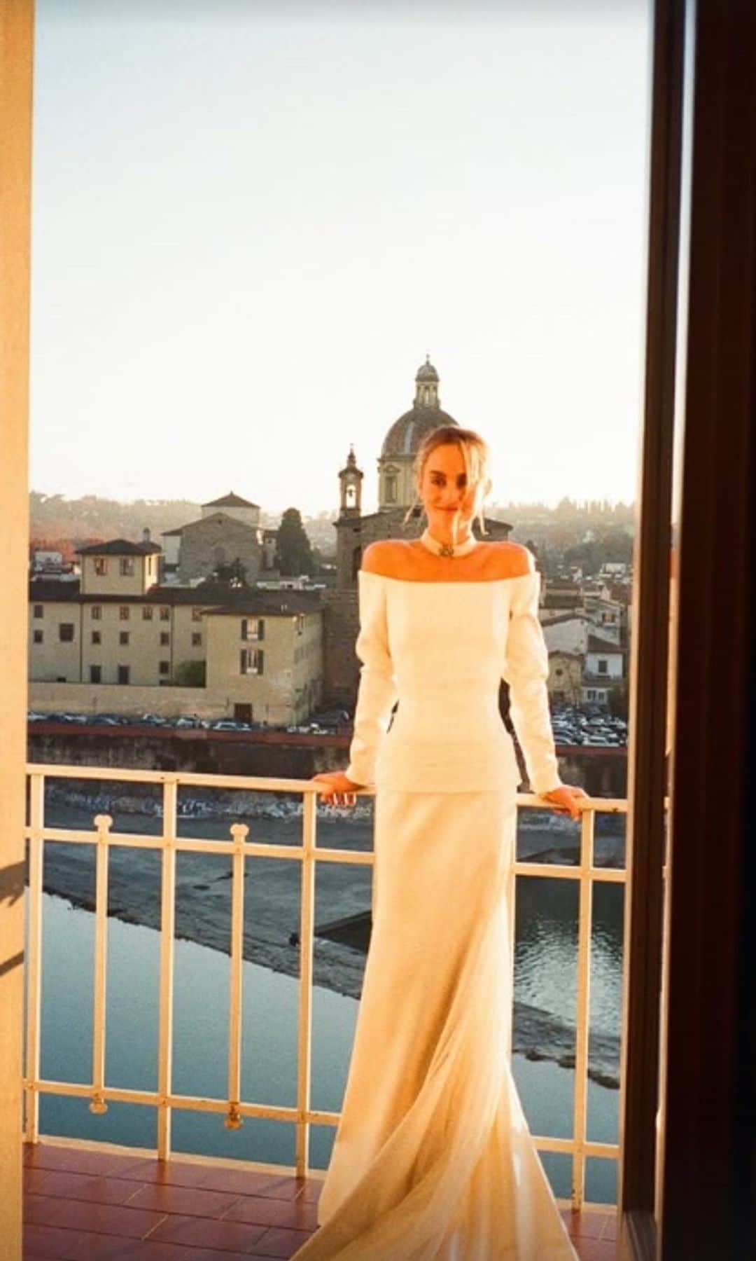 Azzi Agnelli vestida de novia