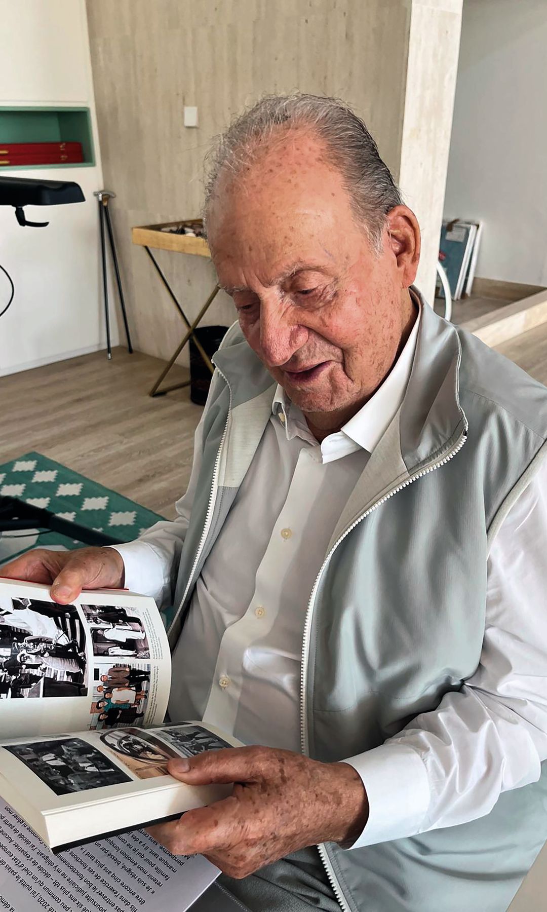 LA VERDADERA HISTORIA DETRÁS DE LAS MEMORIAS DEL REY JUAN CARLOS, CONTADA POR LAURENCE DEBRAY