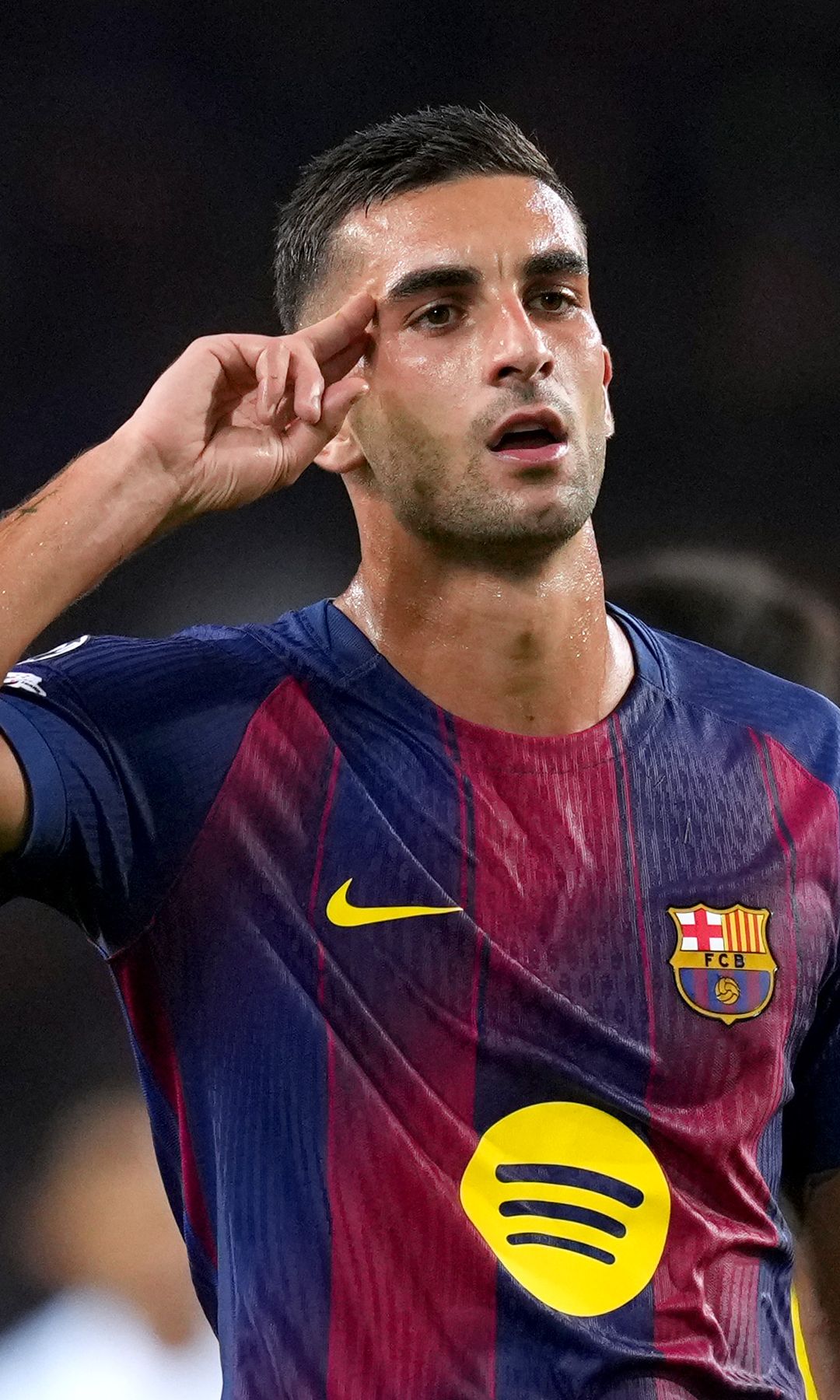 Ferrán Torres con el pelo corto