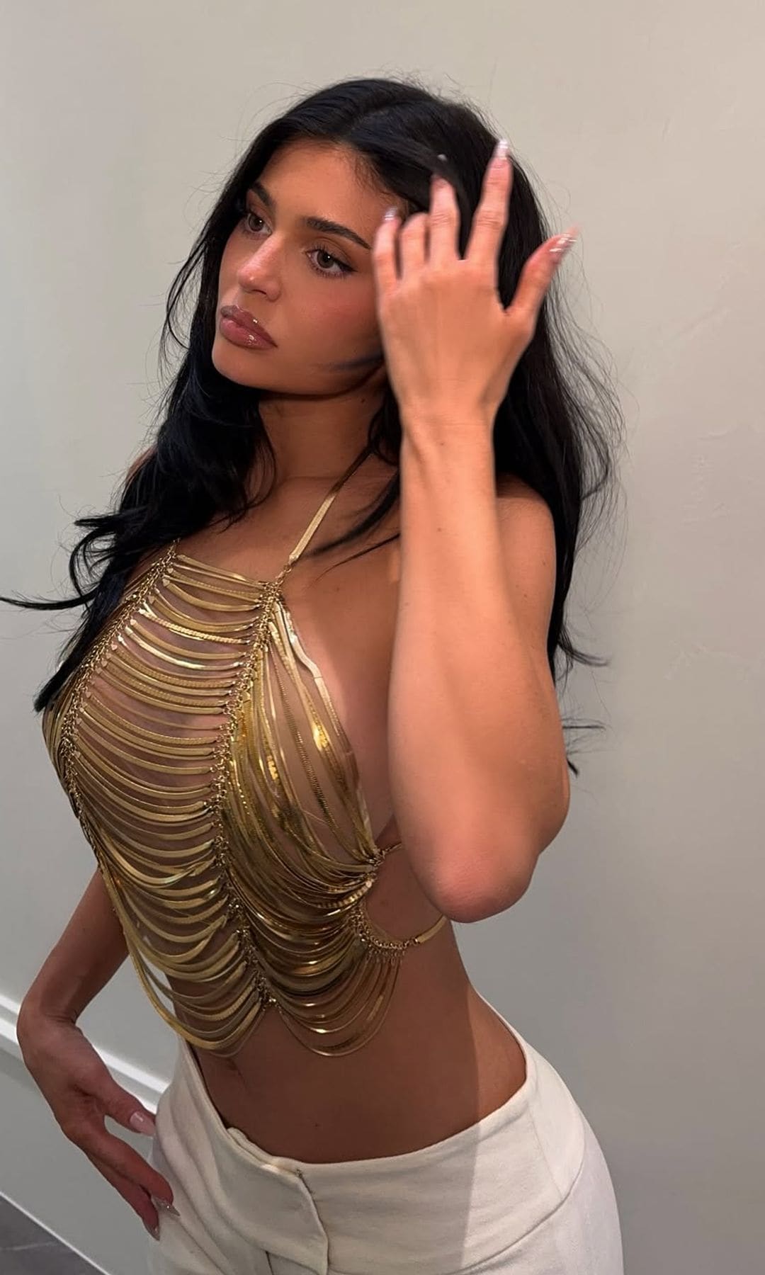 Kylie disfruta cambiar de manera recurrente sus uñas.