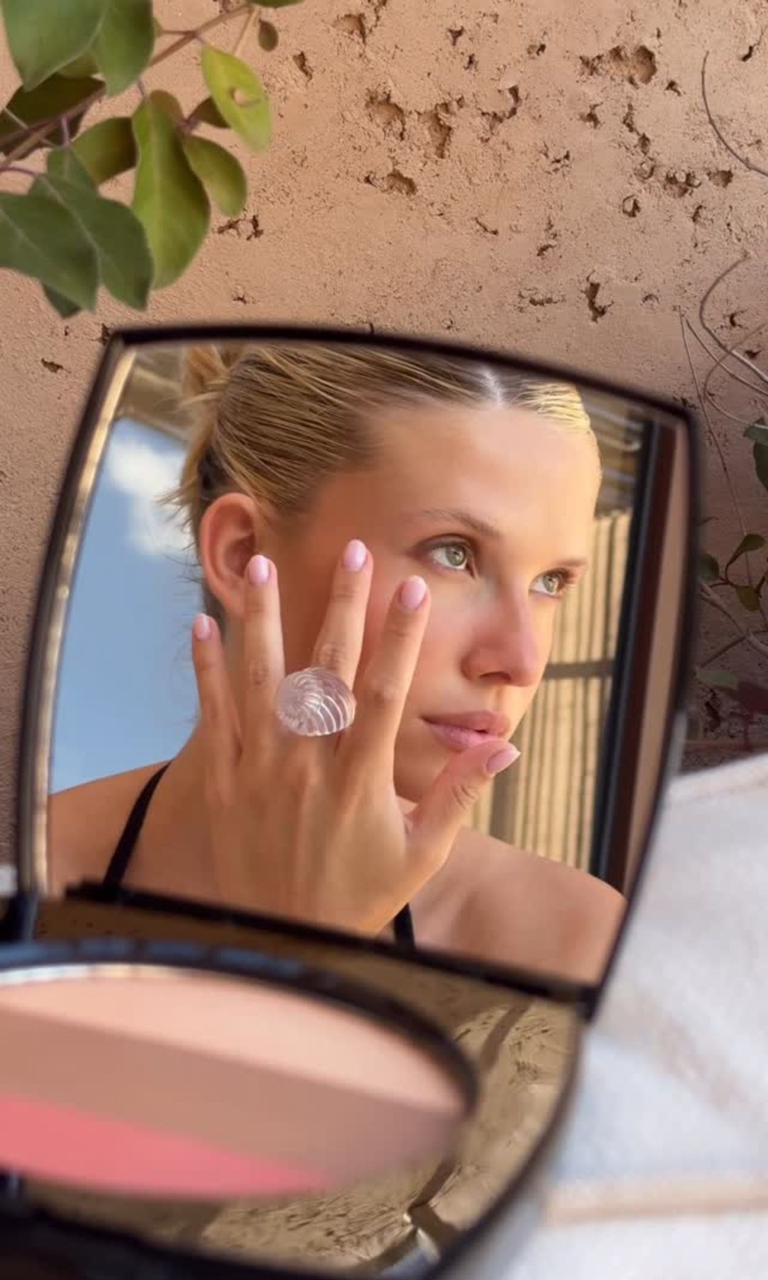 aplicación maquillaje híbrido cuidado piel textura ligera