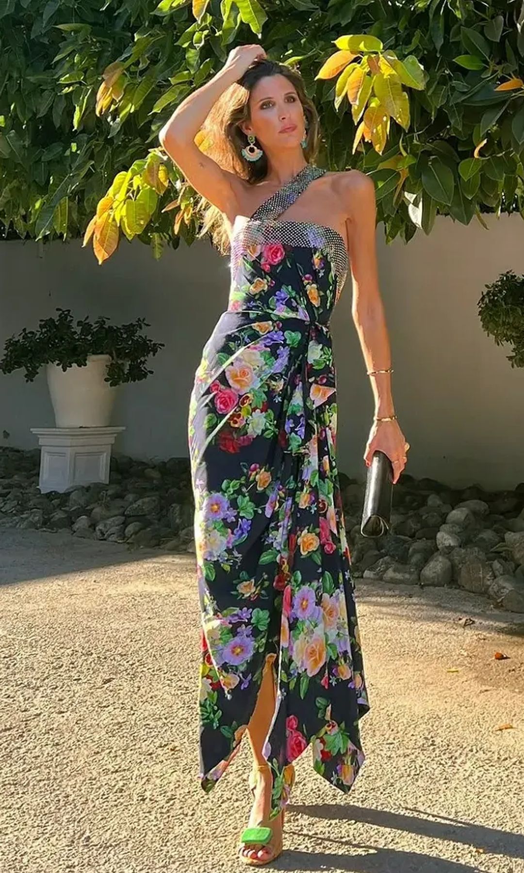Inés Domecq con vestido de flores