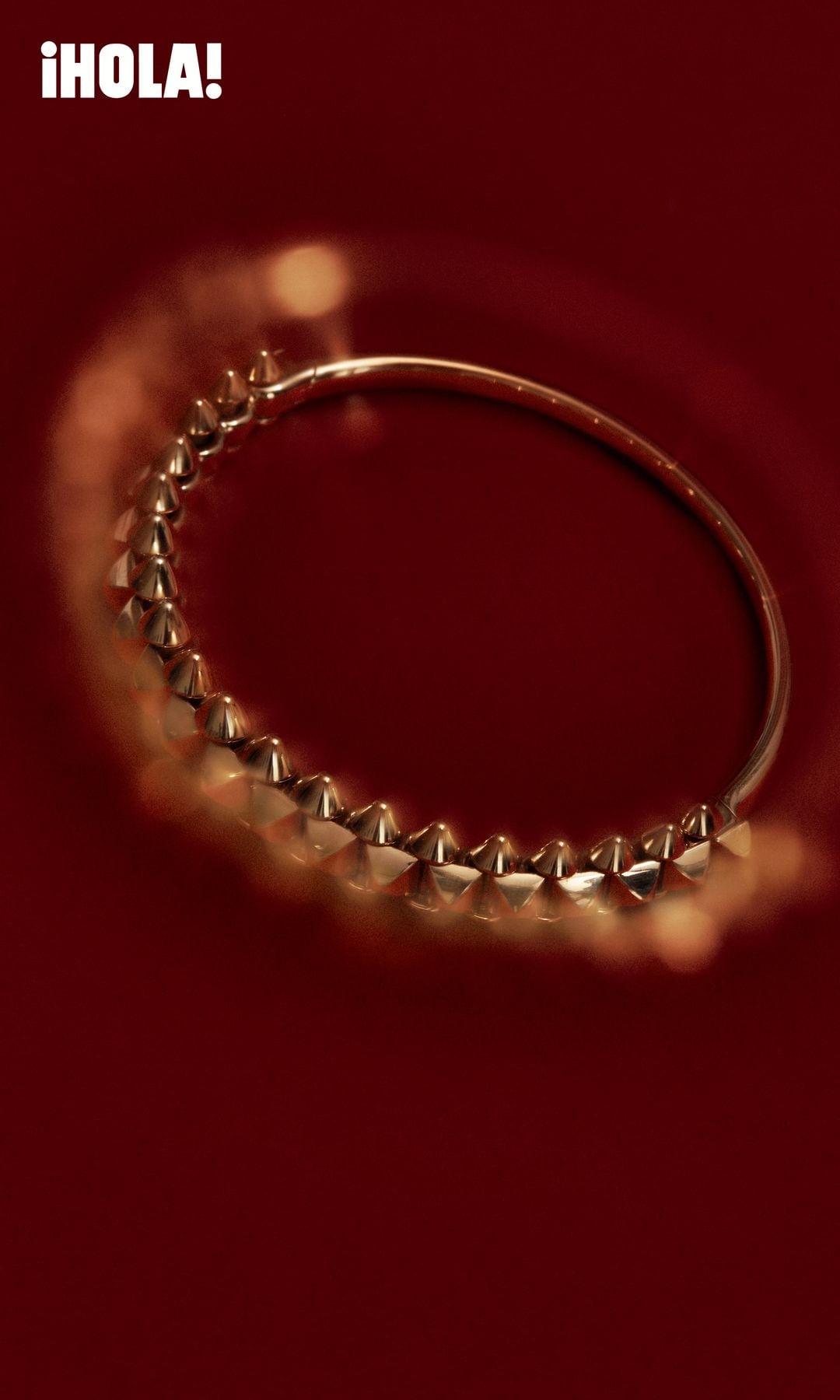 Clash de Cartier es una colección que fusiona siluetas elegantes con guiños disruptivos y liberadores.