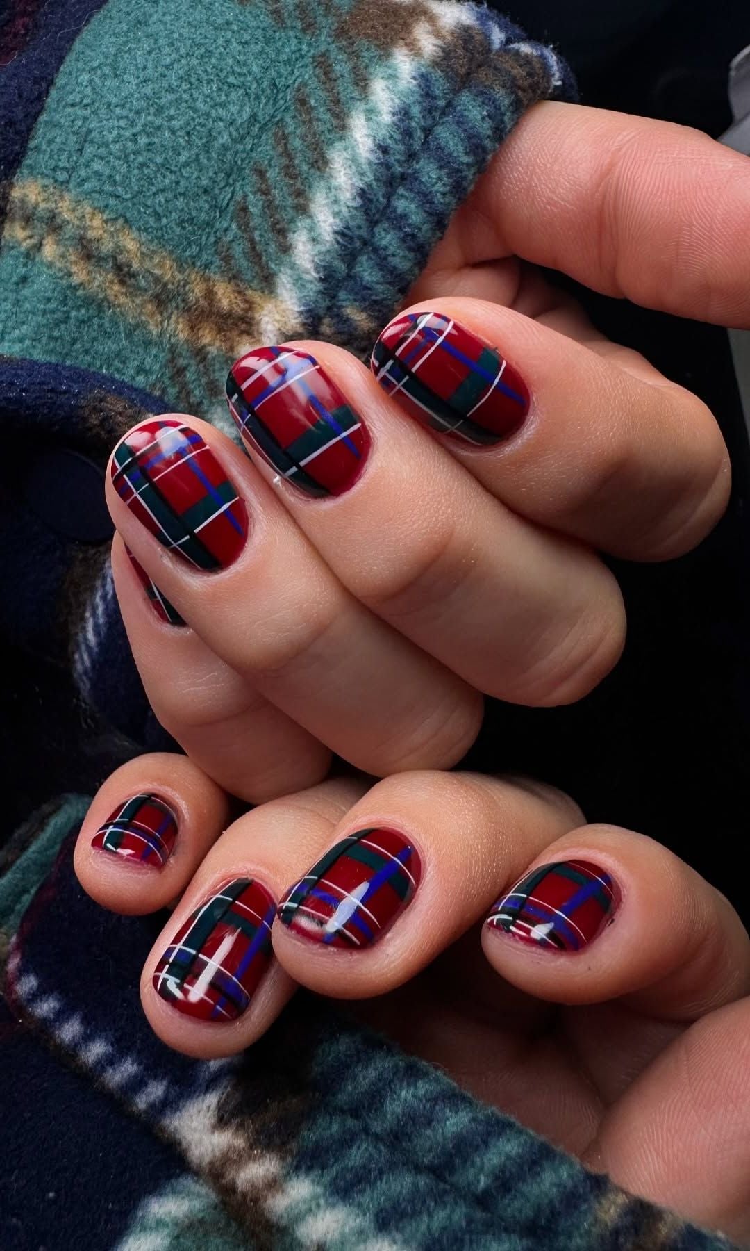 Manicura tartán