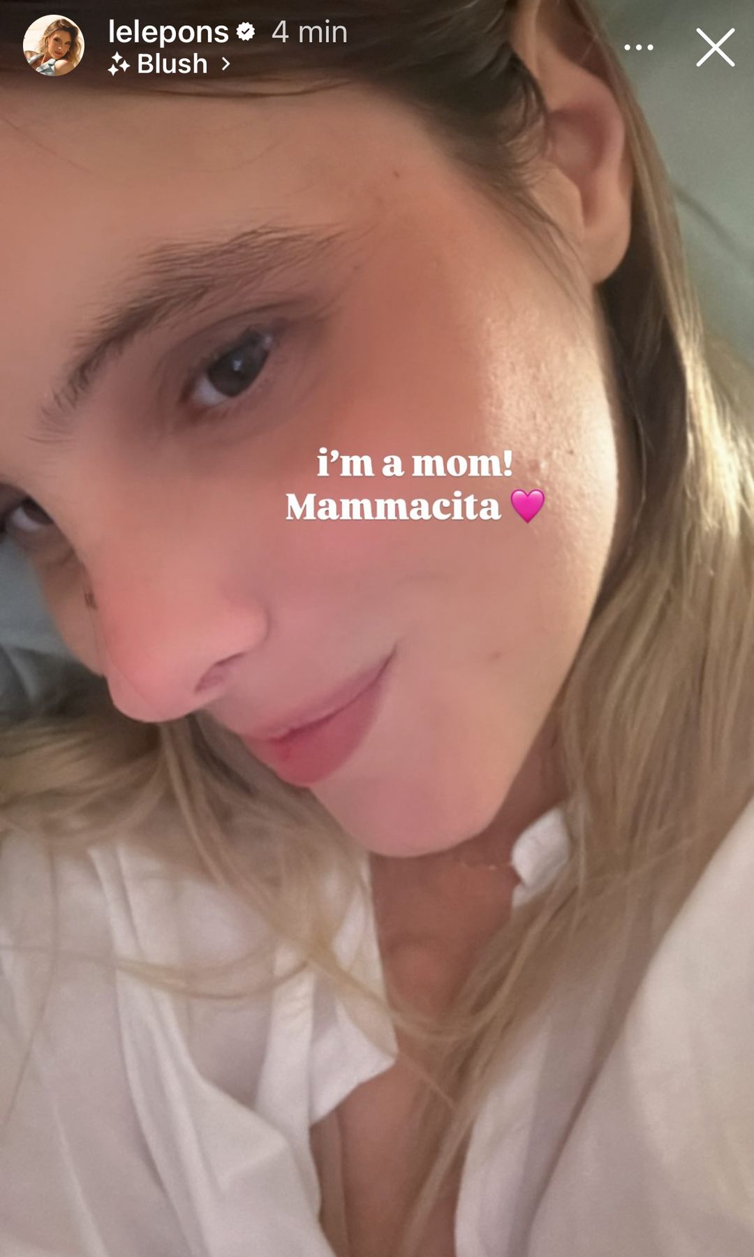 Lele Pons en su primera selfie después de ser madre