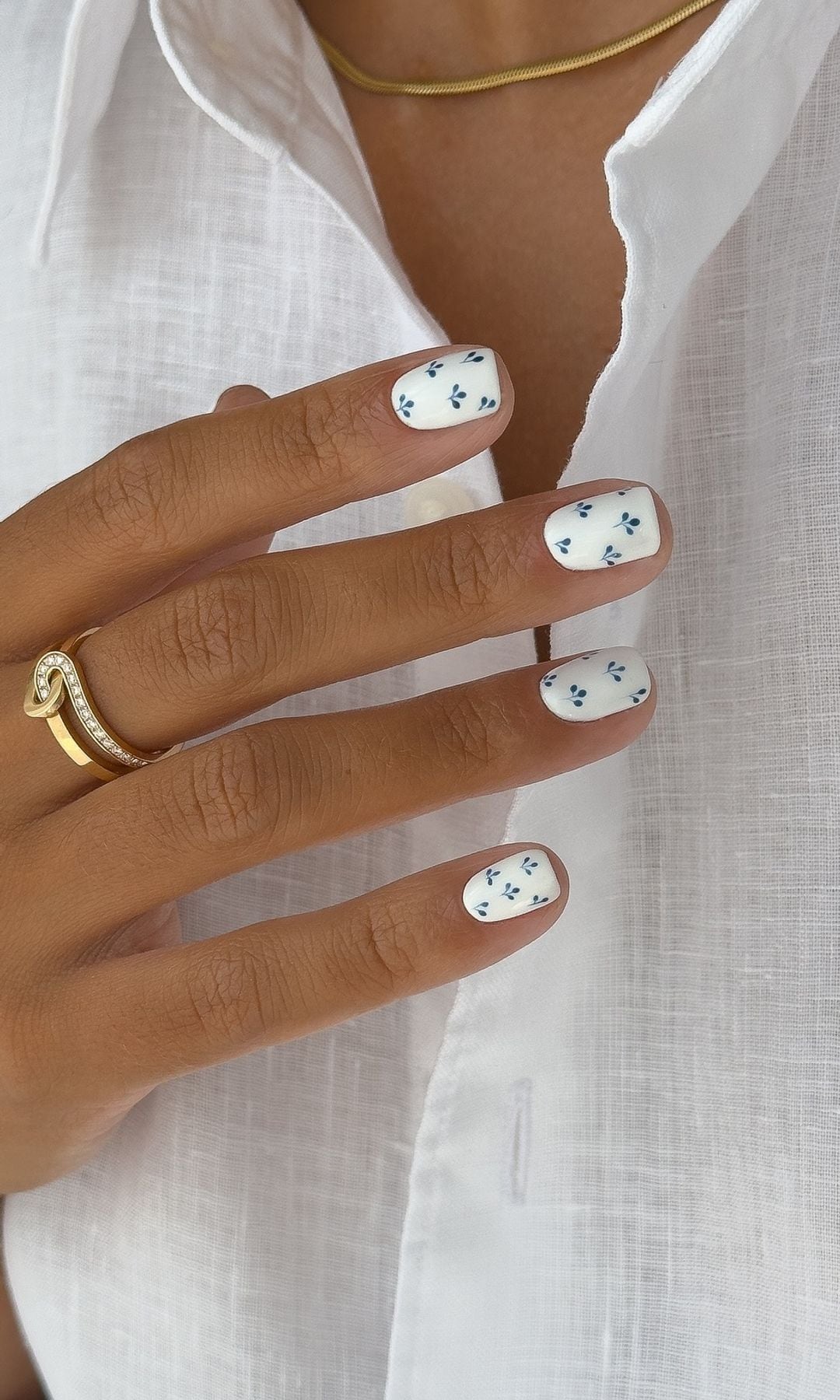 Manicura estilo mediterráneo