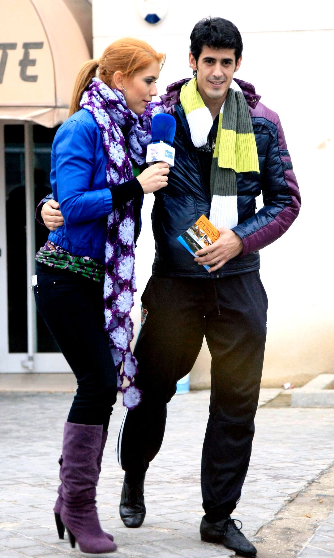 Beatriz Trapote entrevistando a Víctor Janeiro el 3 de marzo de 2010 en Madrid