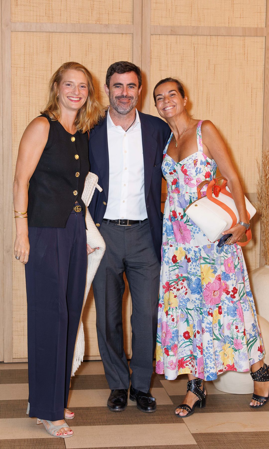 Claudia Aguirre, Antonio Matos y Bea Navarro (Arte Papel)