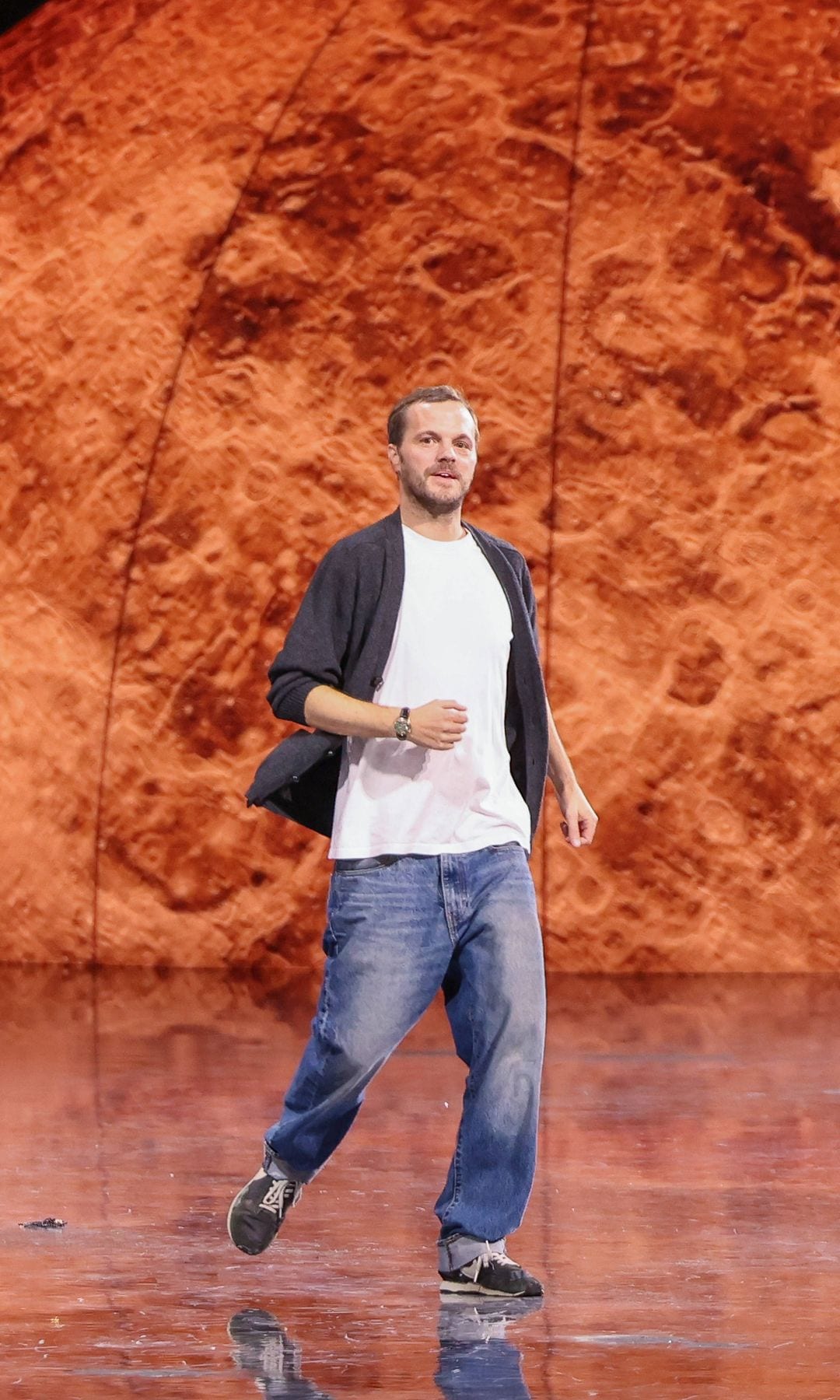 Por qué las mentes creativas visten siempre con básicos