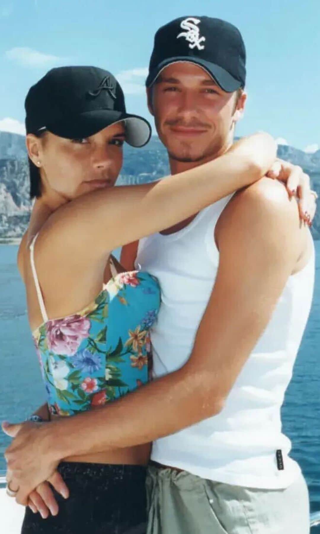 Victoria y David Beckham en los 90 durante un verano en Portofino