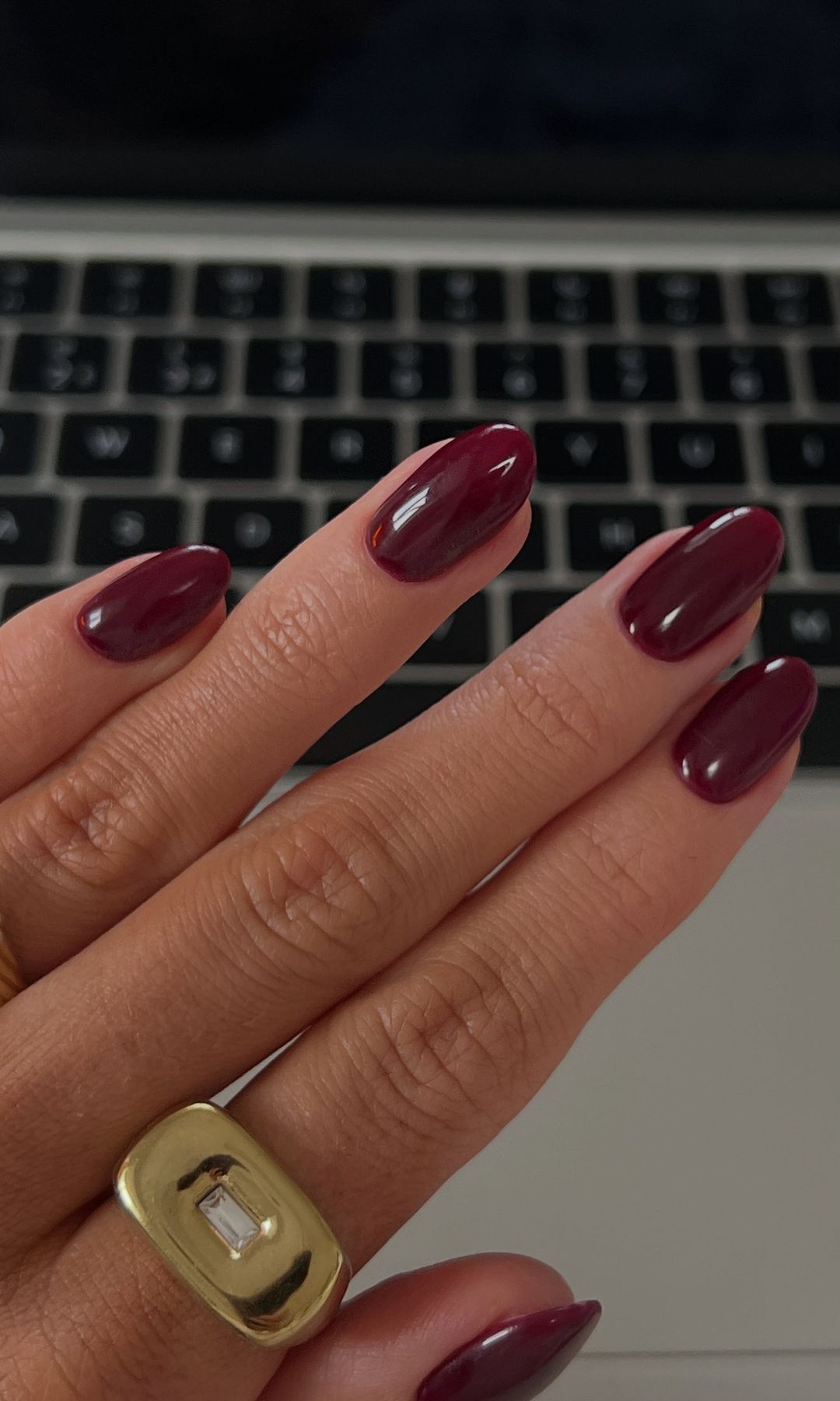 Manicura burdeos