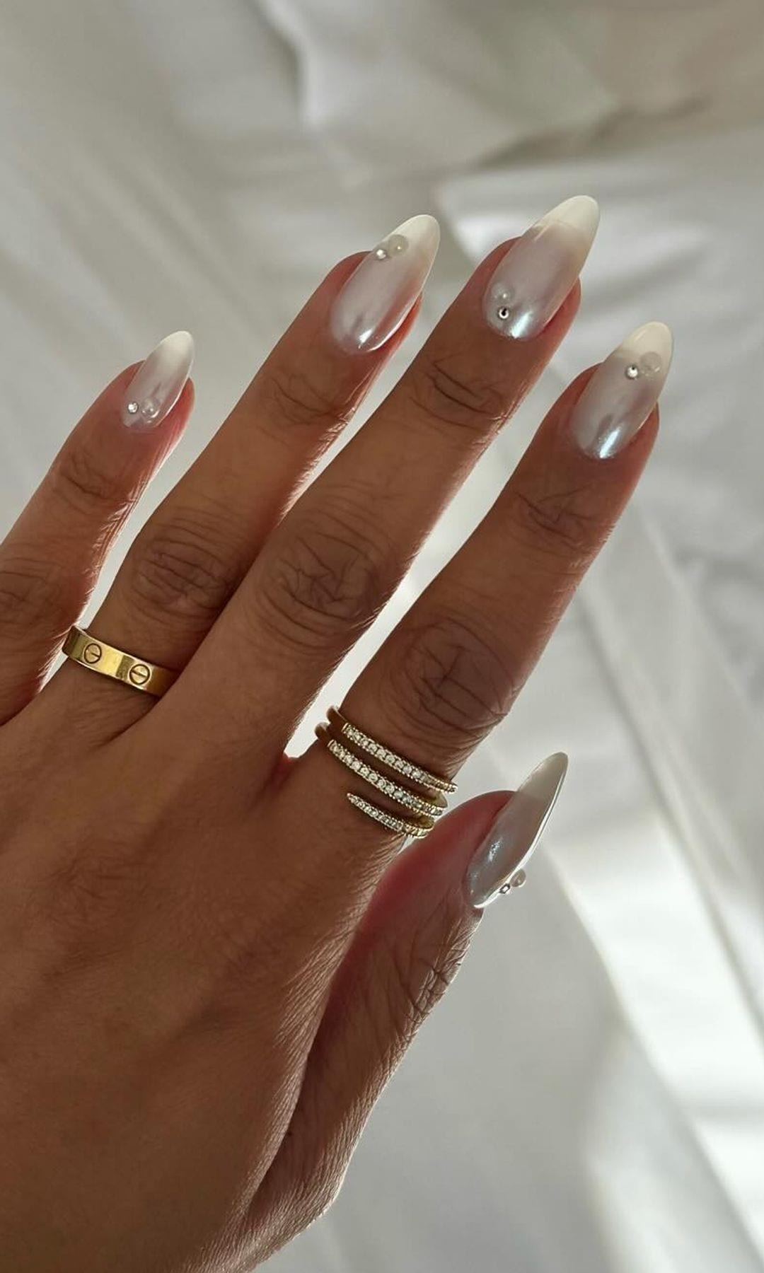 manicura francesa perlada