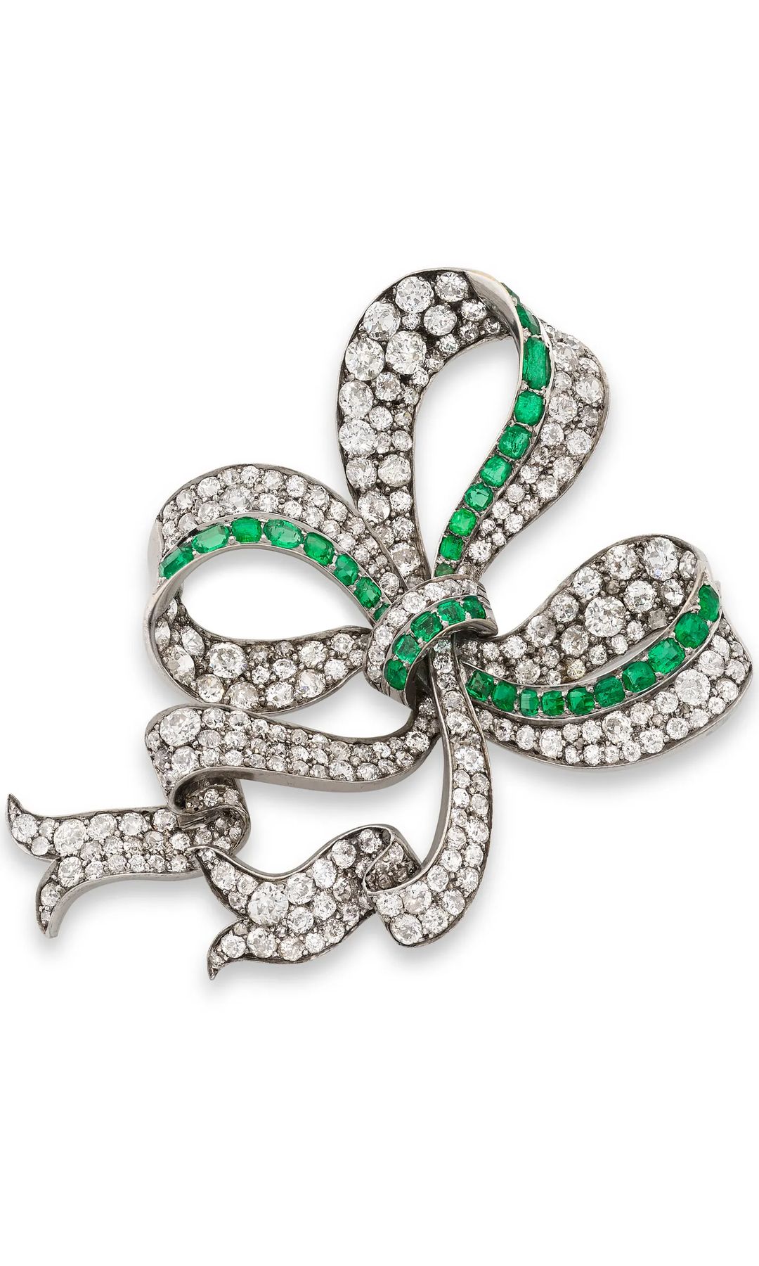 Broche de diamantes y esmeraldas de finales del siglo XIX.