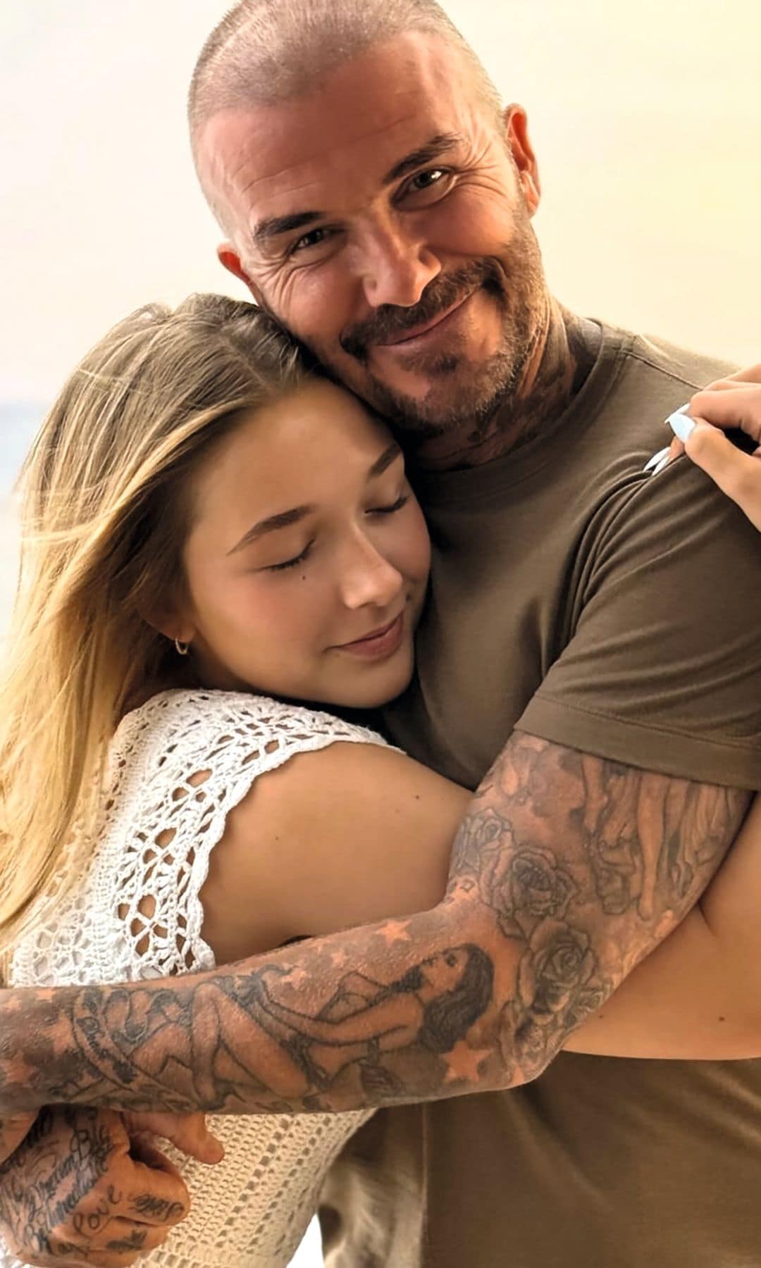 DAVID Y VICTORIA RISAS, JUEGOS Y MEGAYATE EN SU PEOR MOMENTO FAMILIAR