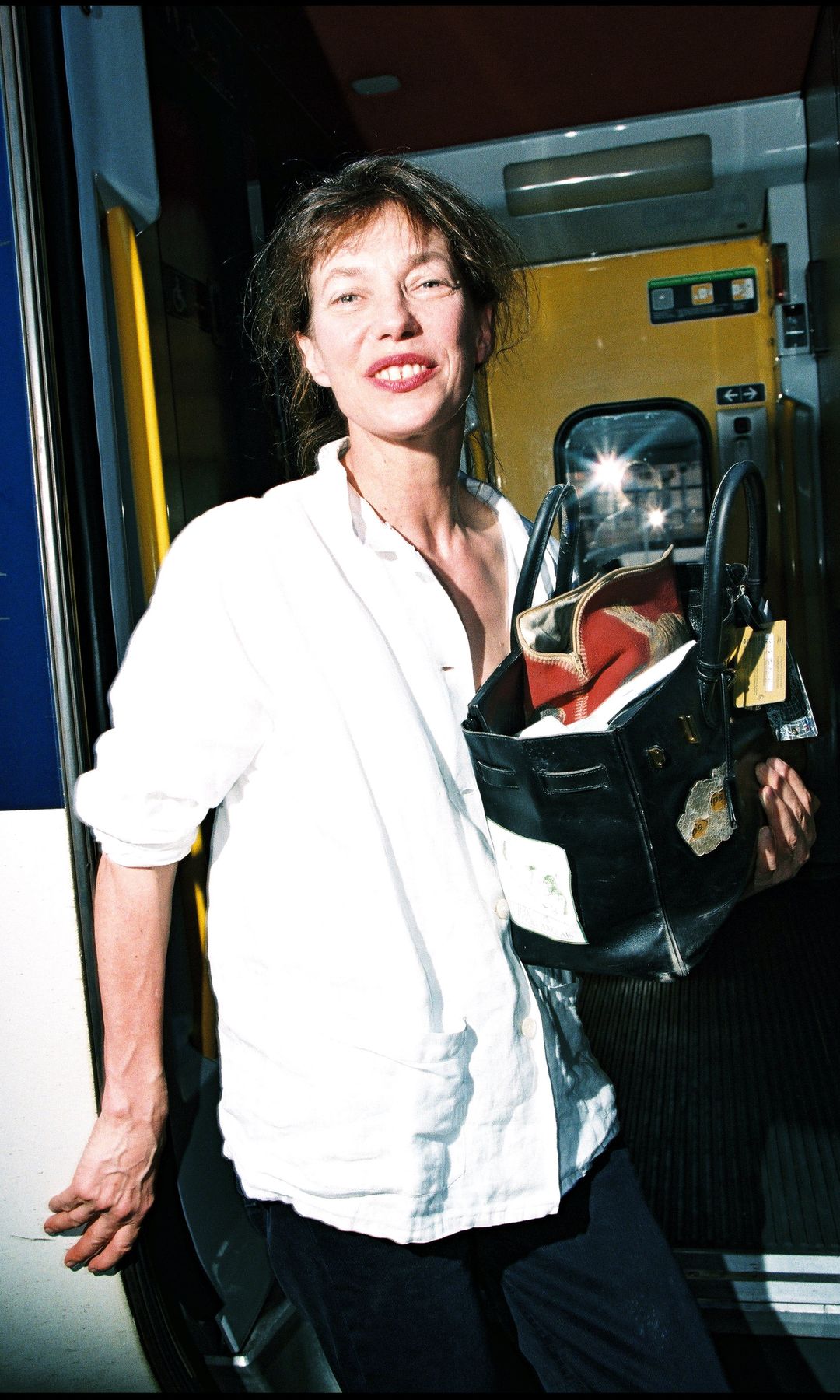 Jane Birkin con su bolso Hermès.