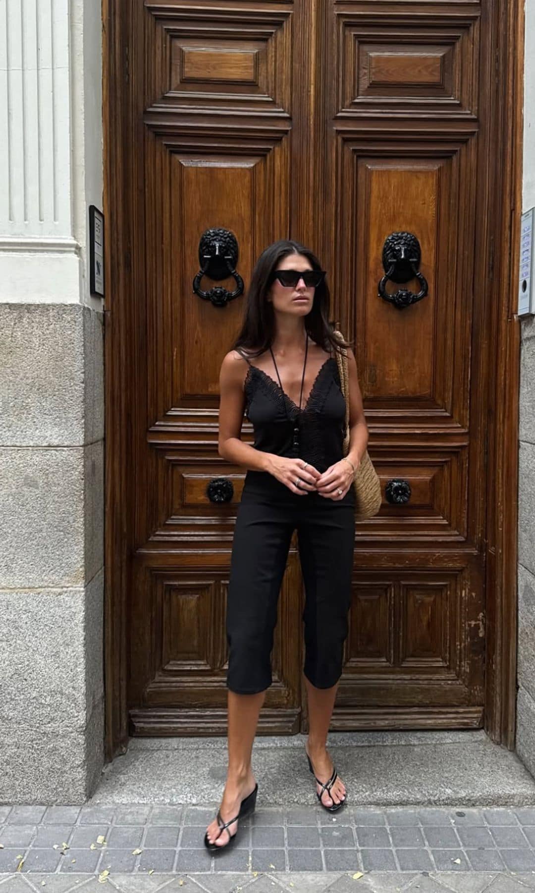 ¡HOLA! Fashion Desmontando el mito de que el negro adelgaza