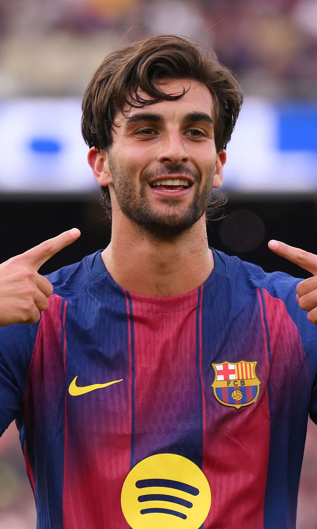 Ferrán Torres con el pelo largo