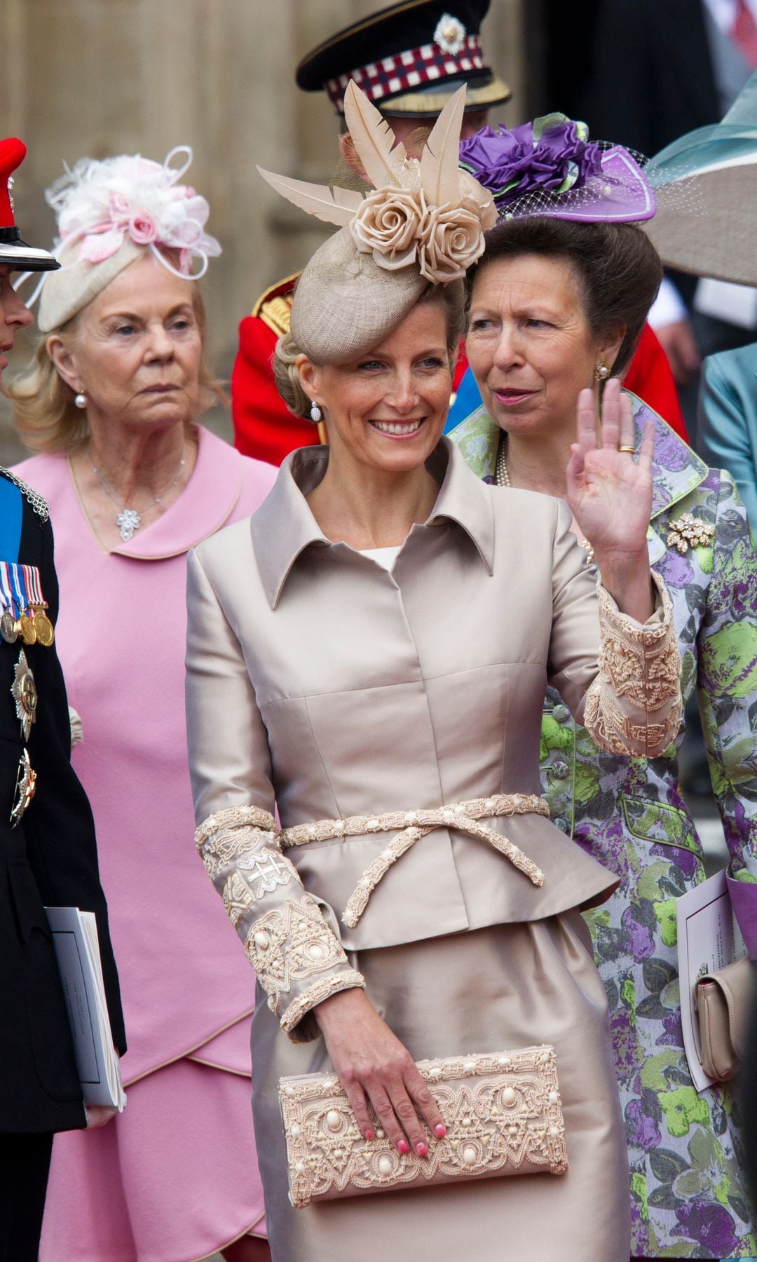 Junto a la princesa real Ana y la actual duquesa de Edimburgo, durante la boda real de los príncipes Guillermo y Kate en la Abadía de Westminster el 29 de abril de 2011