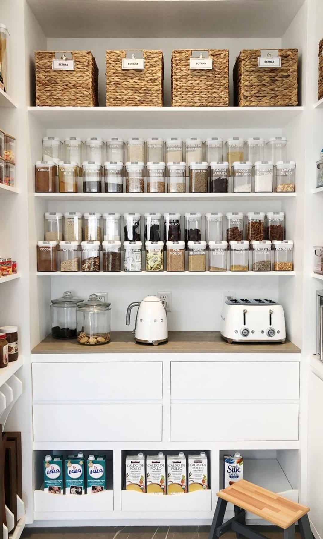 La historia de Las Organizers nació con la organización de una despensa.