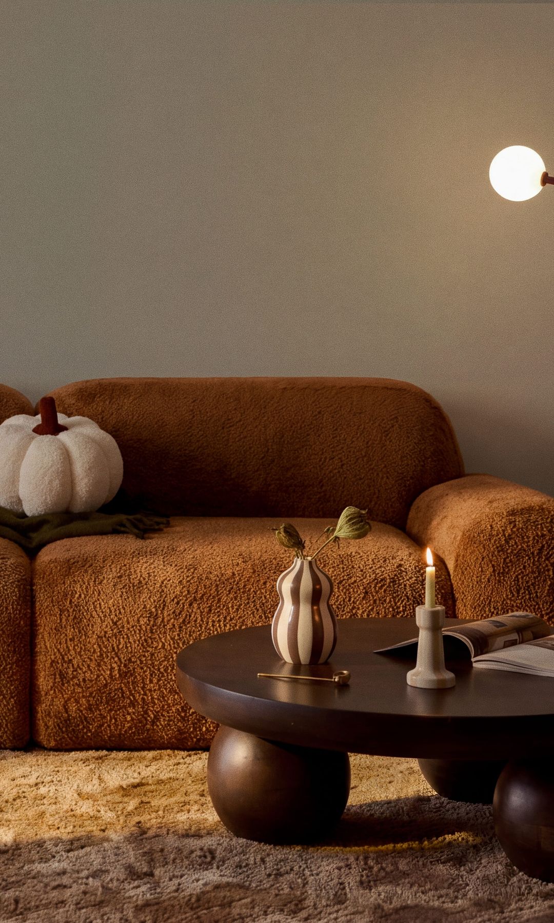 Decoración de otoño en el salón, de Westwing