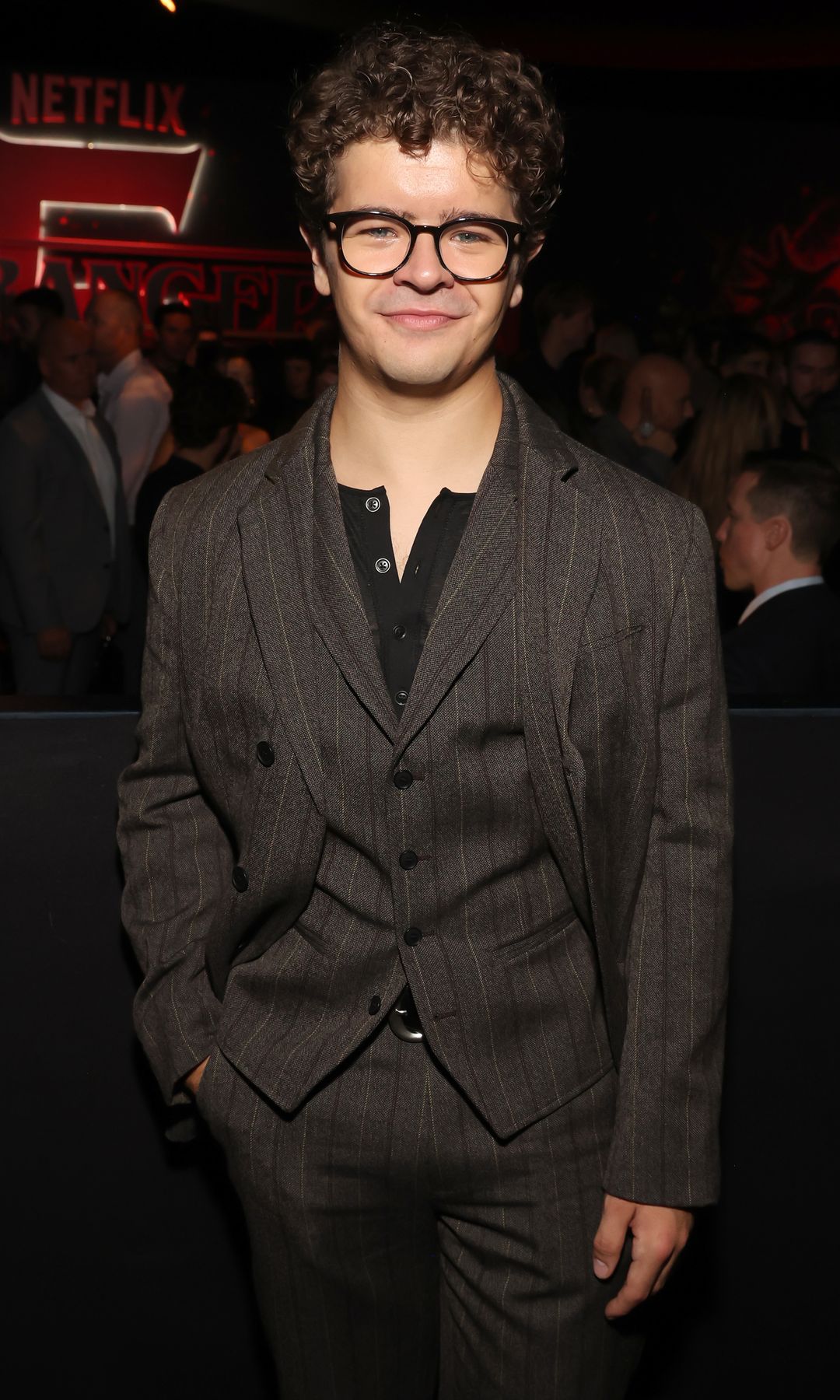 Gaten Matarazzo en la premiere de la quinta temporada de Stranger Things