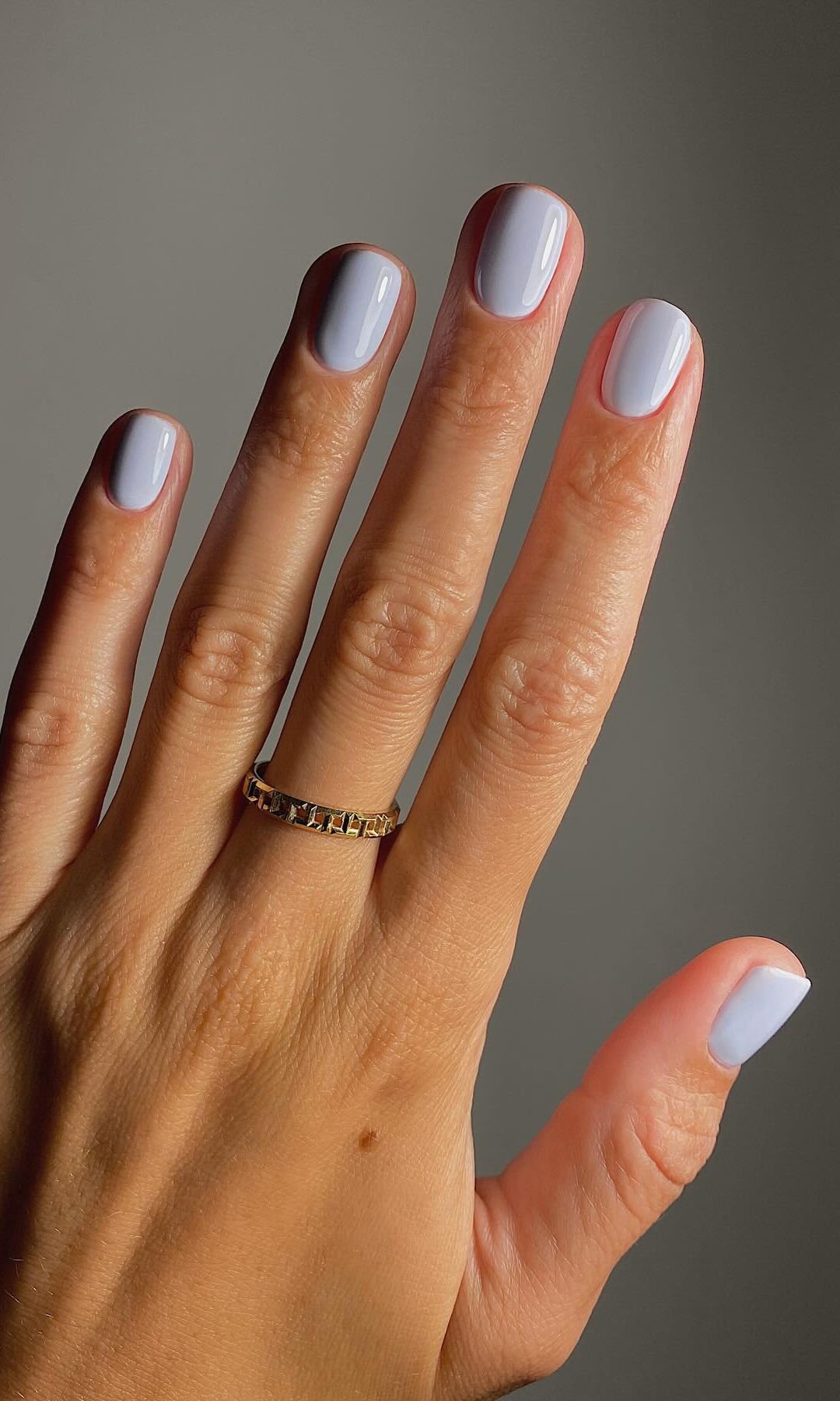 manicura azul pastel