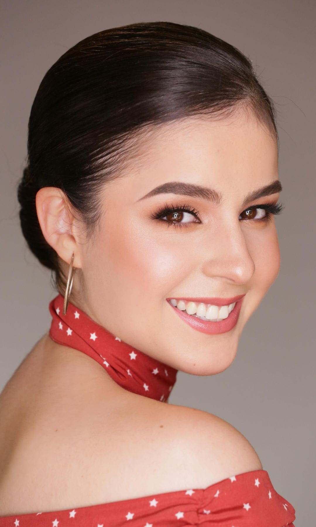 La belleza también es parte del día a día de Pau Capetillo quien disfruta de su tiempo de skincare como un espacio de autocuidado.