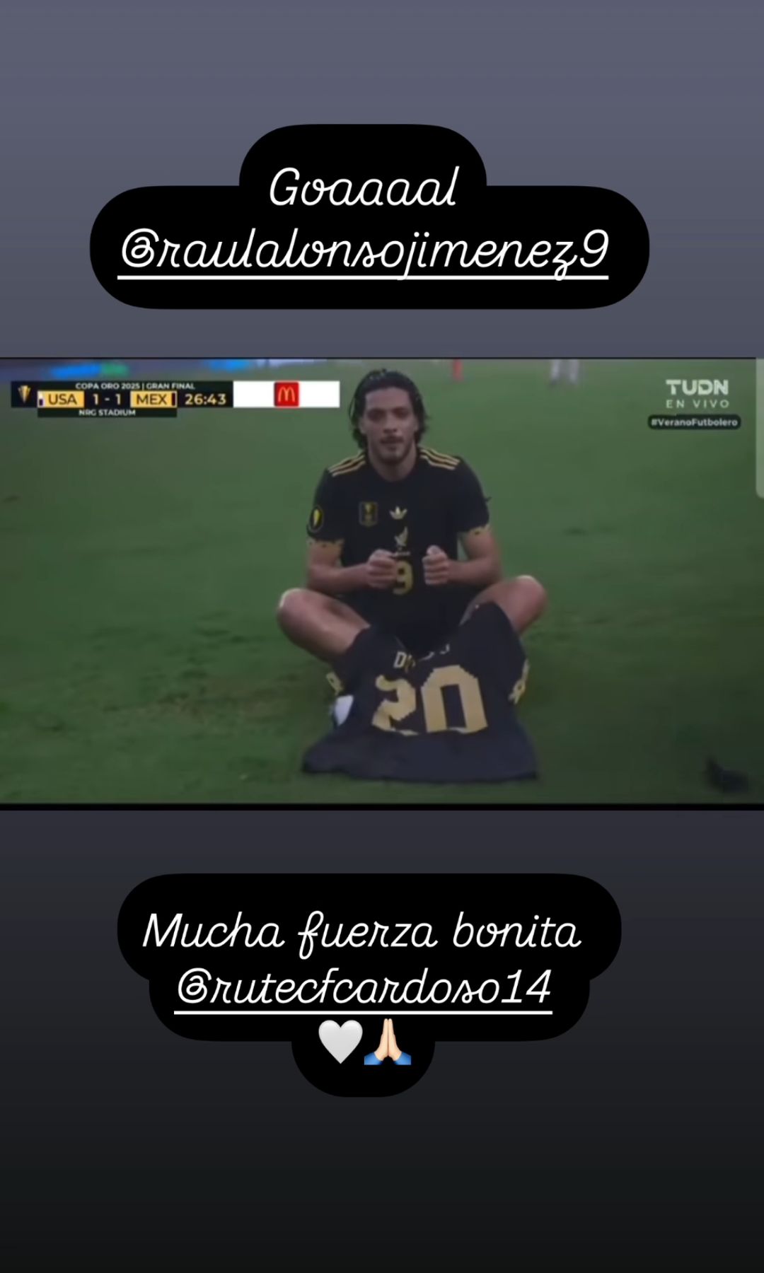 Basso también retomó en sus redes el momento del homenaje de Raúl a Diogo.