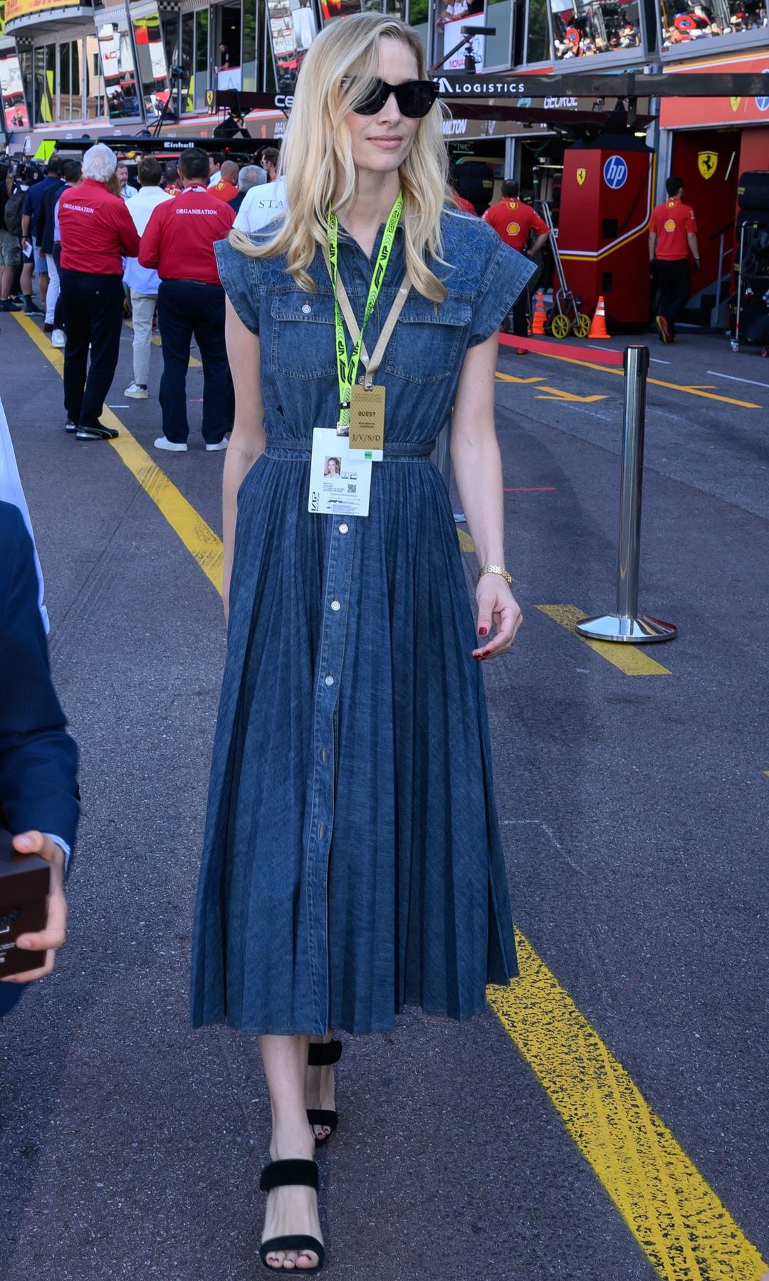 Beatrice Borromeo look