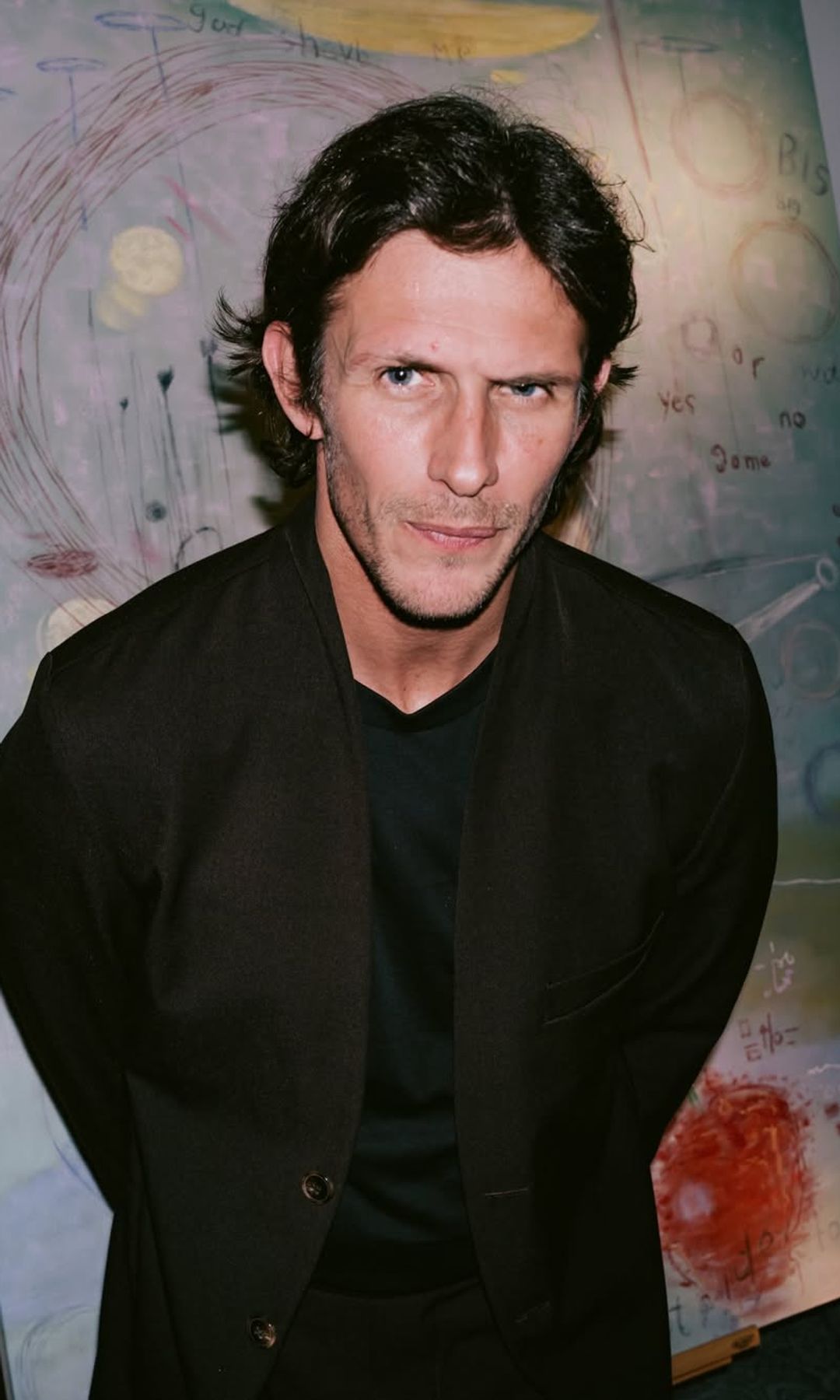 Jake Hall ahora se dedicaba a la pintura 