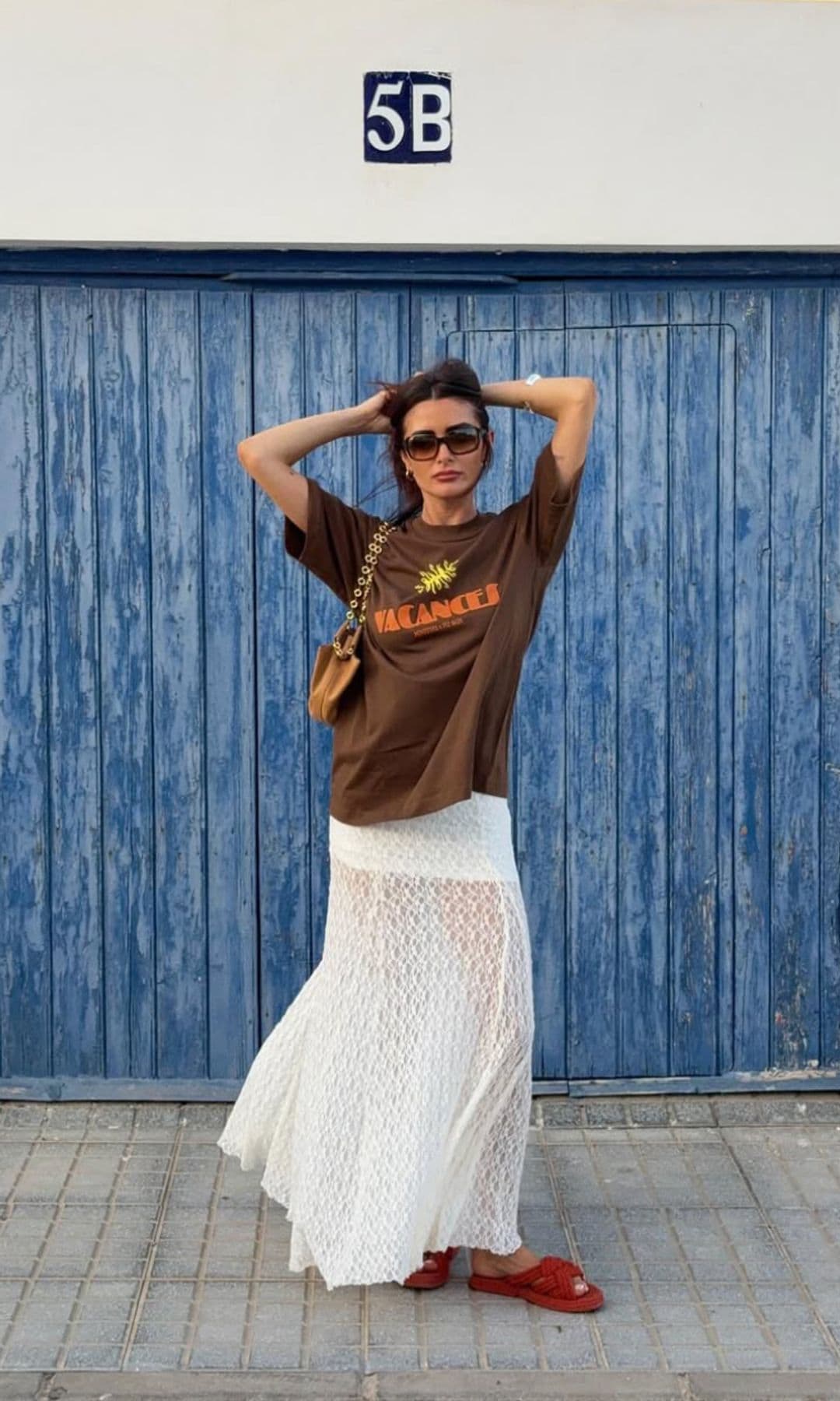 FASHION Desmontando mitos de moda: bolsos y zapatos deben hacer juego