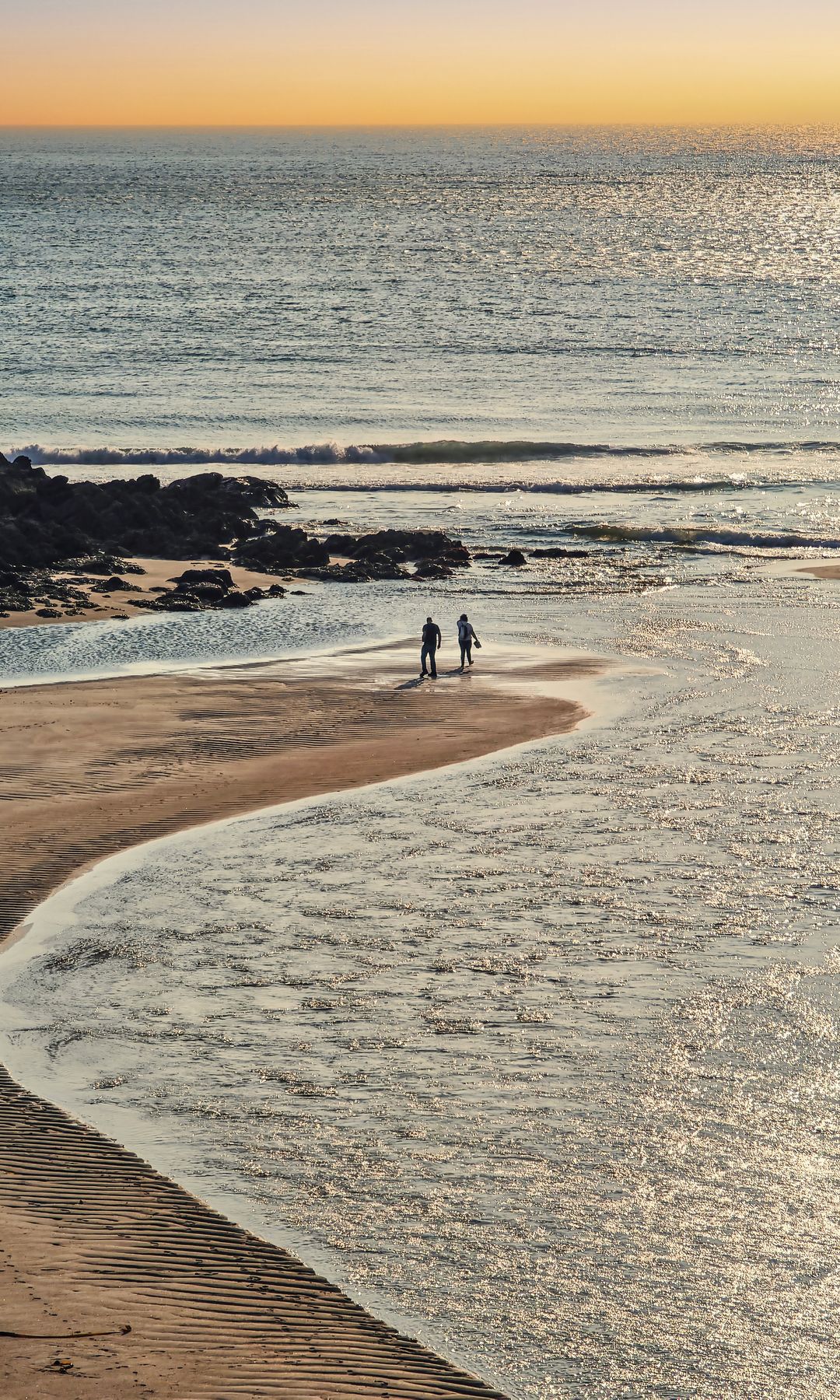 Puesta de sol en la playa de Lires, vista desde el chiringuito, A Coruña