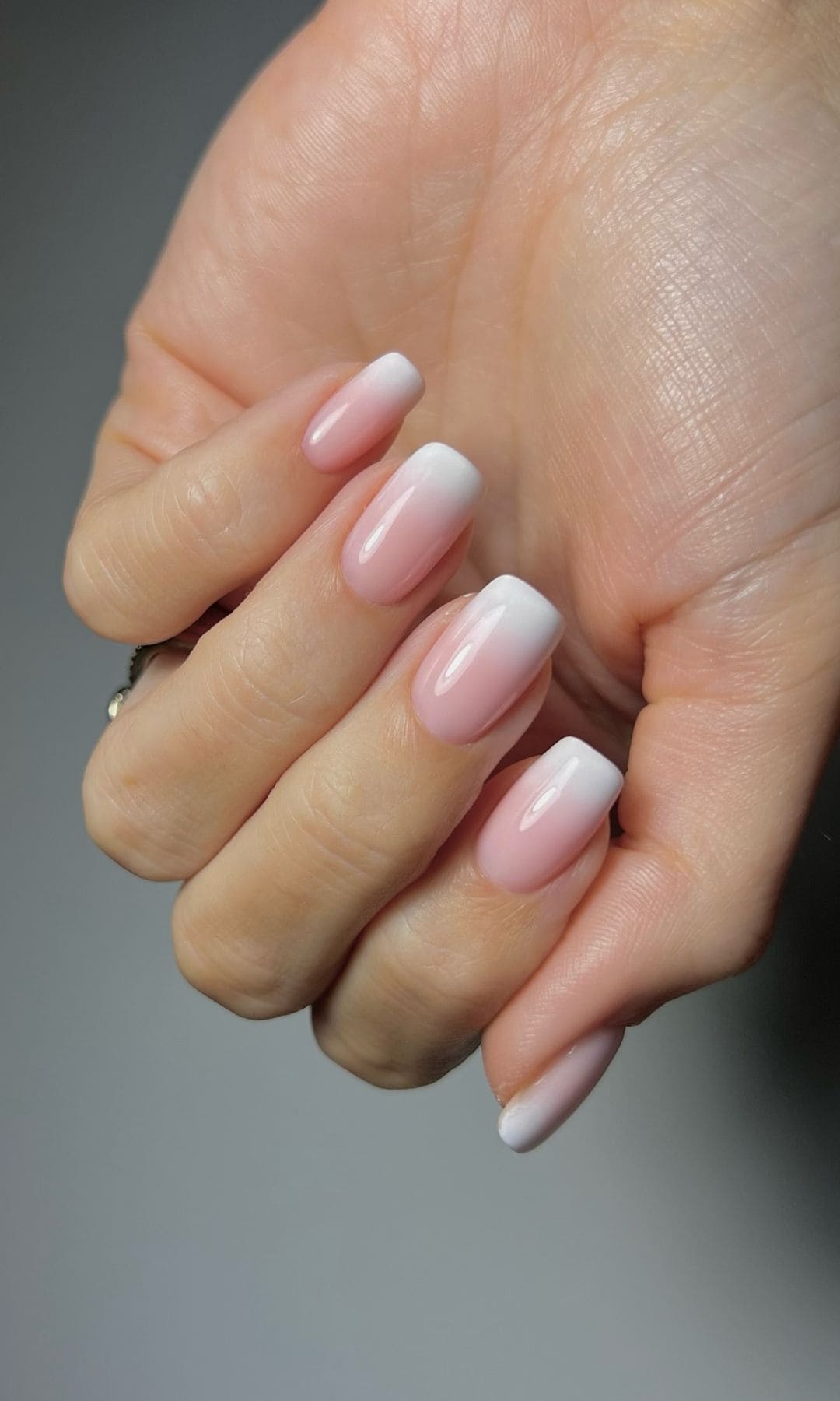 Manicura francesa difuminada