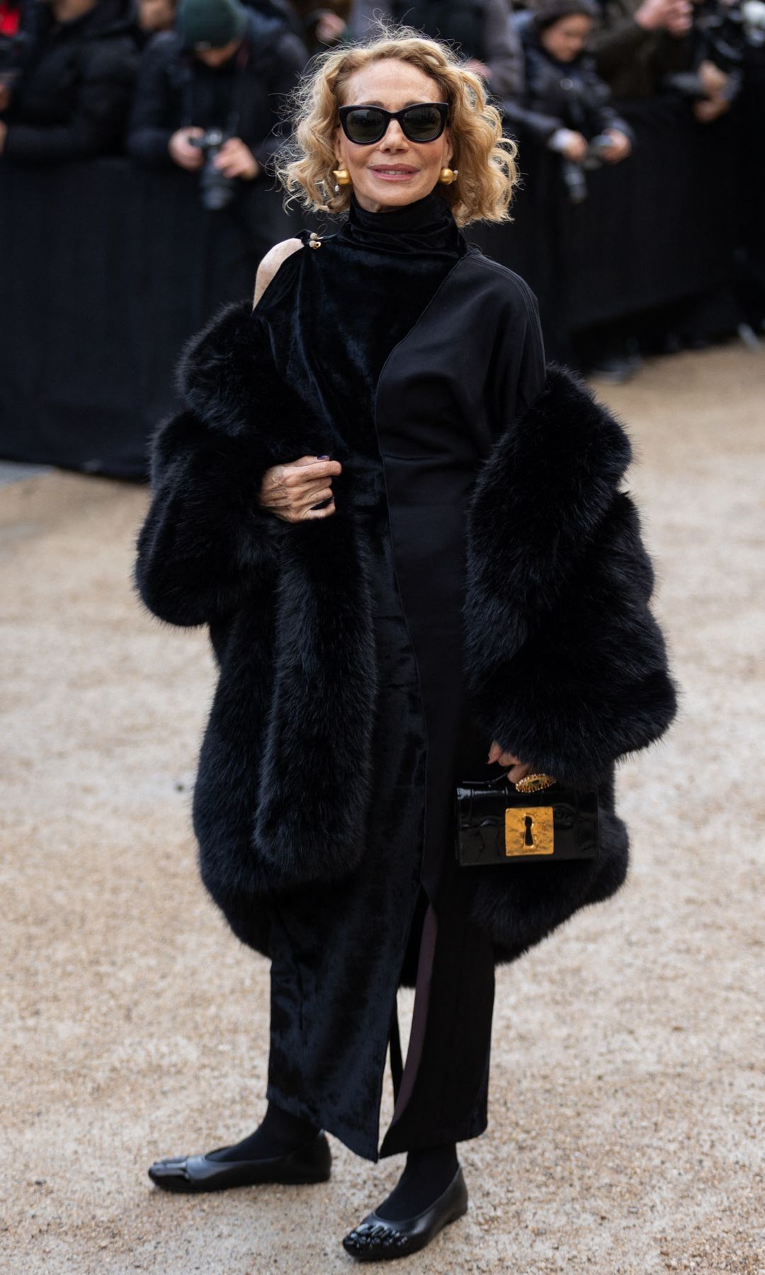 Marisa Berenson con su elegante estilo 
