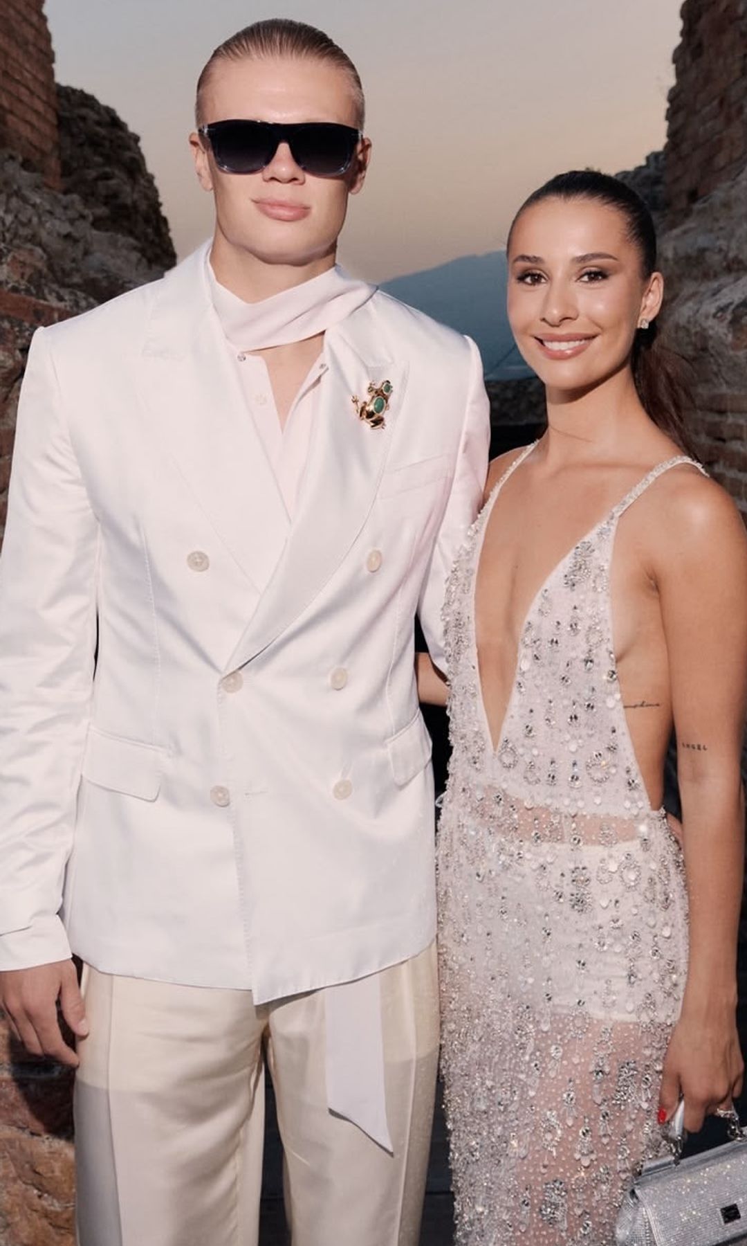 Erling Haaland se codea con Jennifer Lopez en un exclusivo evento de moda y lujo en Italia