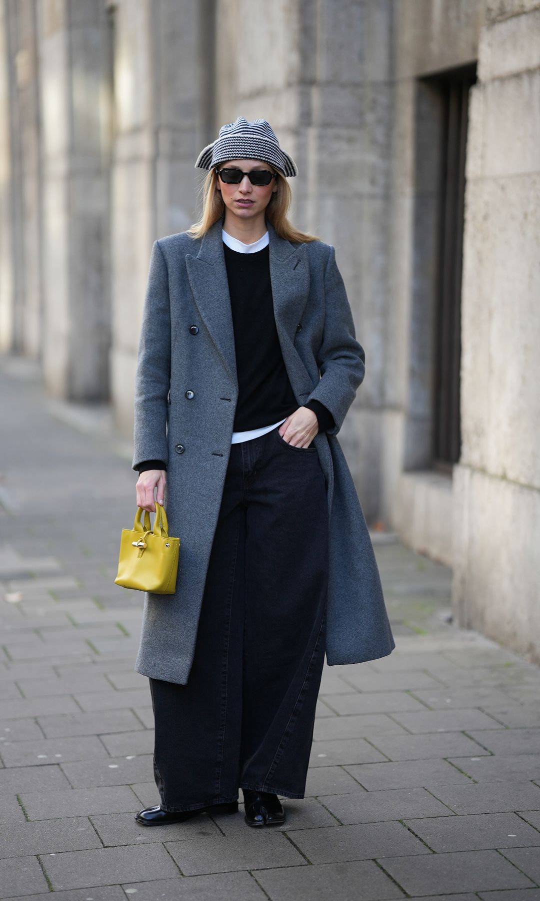 5 colores que combinan genial con el negro y te ayudará a crear looks muy elegantes