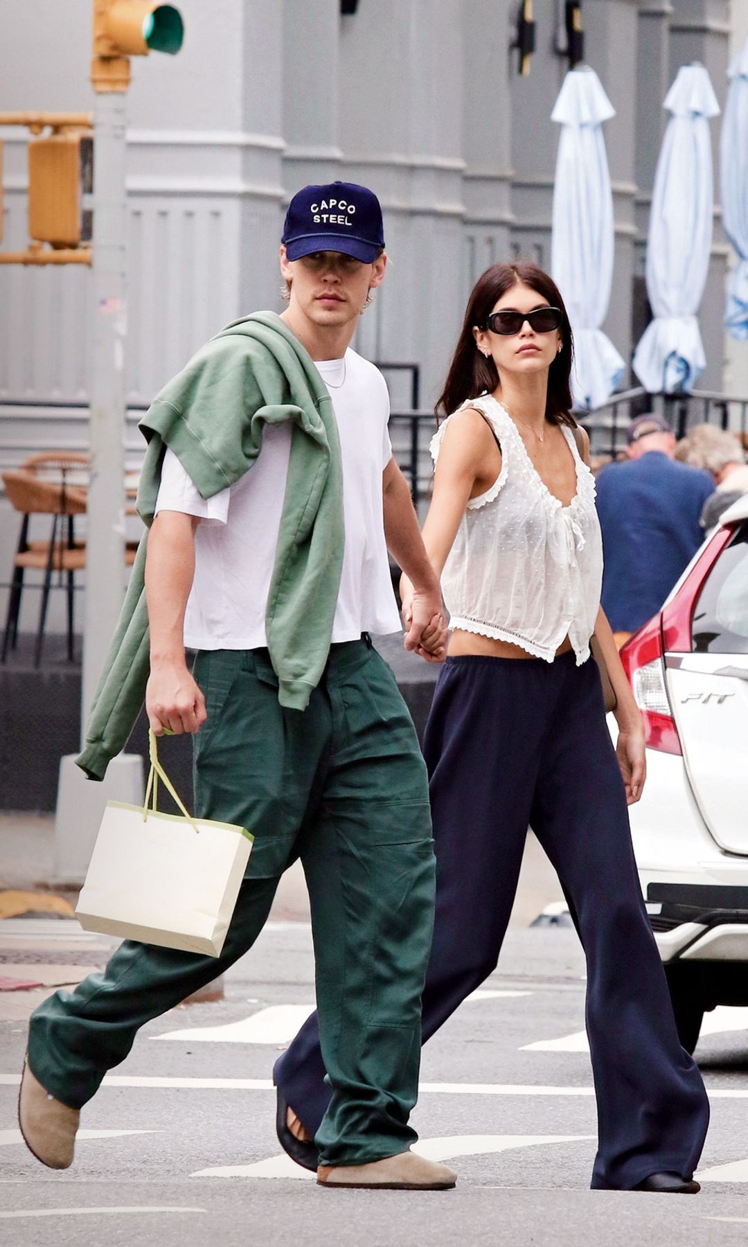 HOLA 4178 KAIA GERBER Y AUSTIN BUTLER EN NUEVA YORK