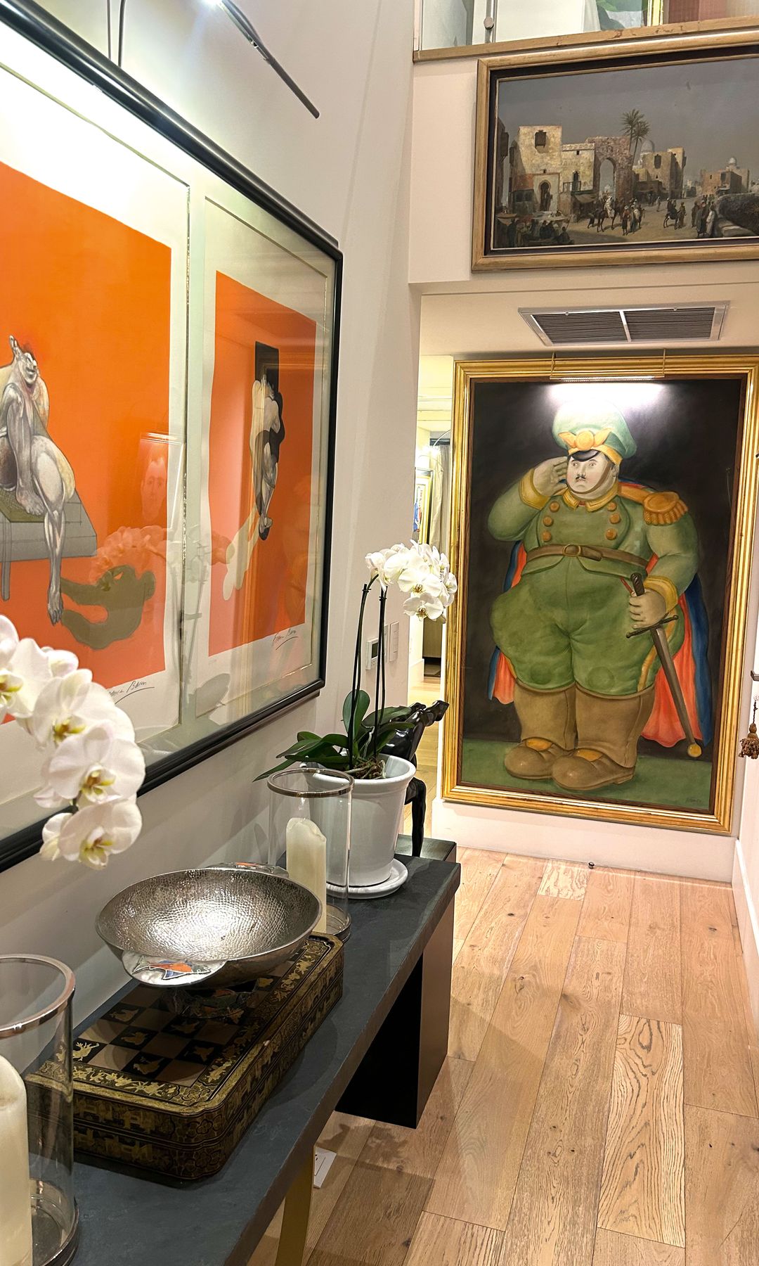 Casa del nieto del artista con sus obras de arte