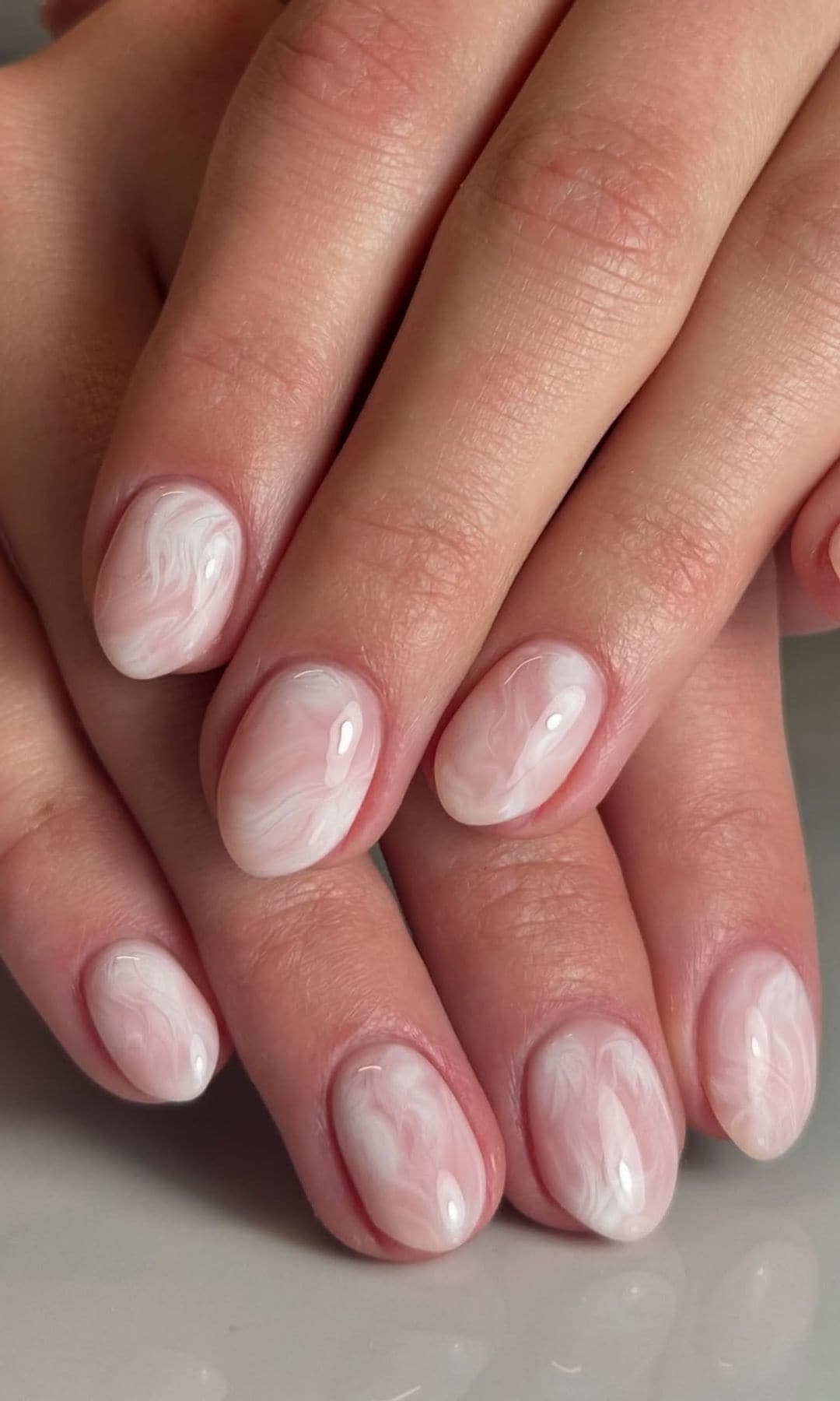 Manicura efecto mármol