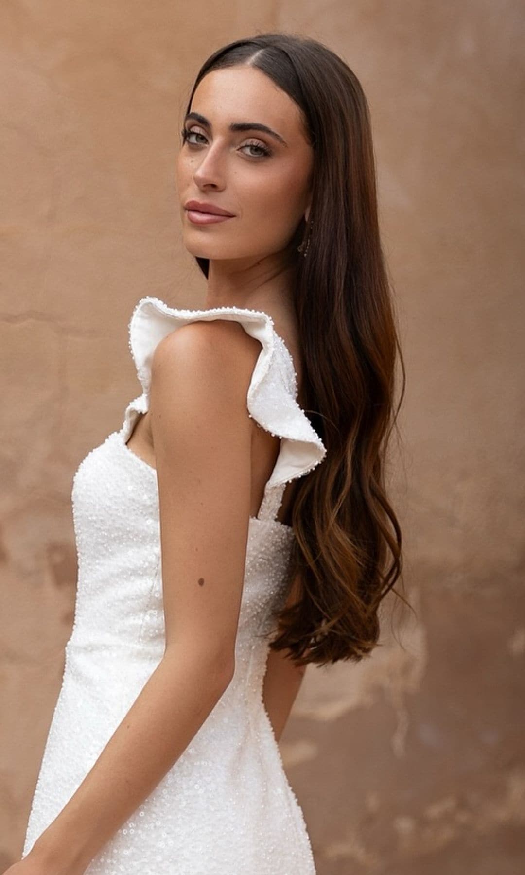 Mujer cabello suelto