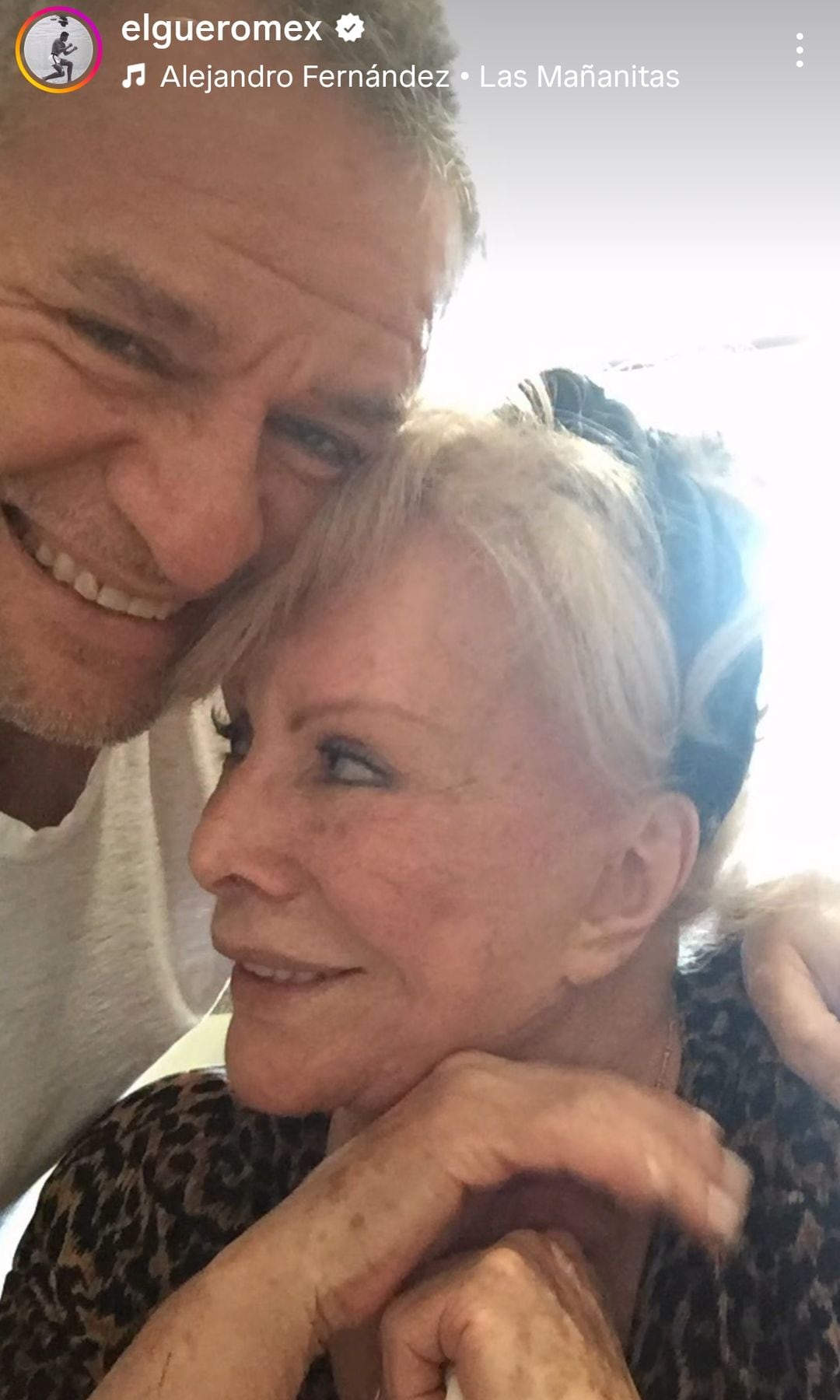 El 'Güero' Castro recordó a su mamá en una fecha muy especial