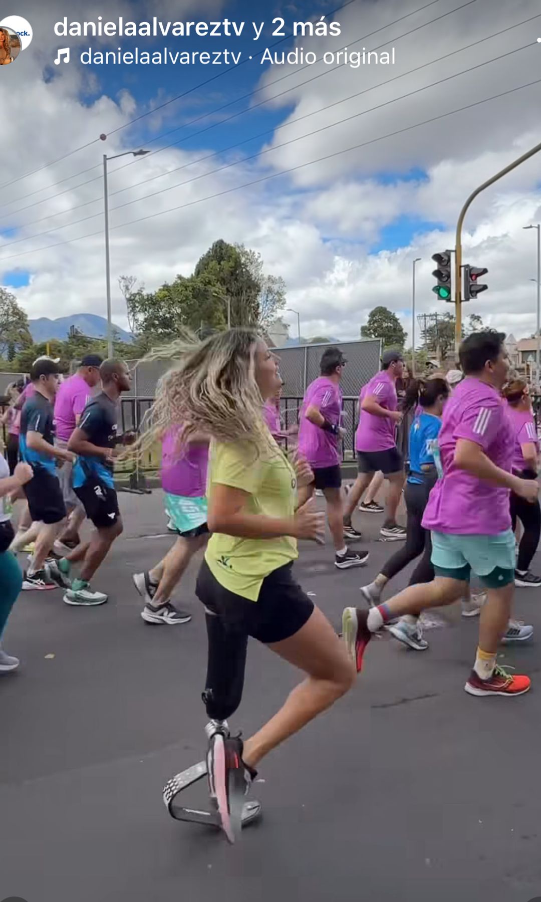 Daniela Álvarez no se rindió a pesar de las lesiones que presentó en la carrera.