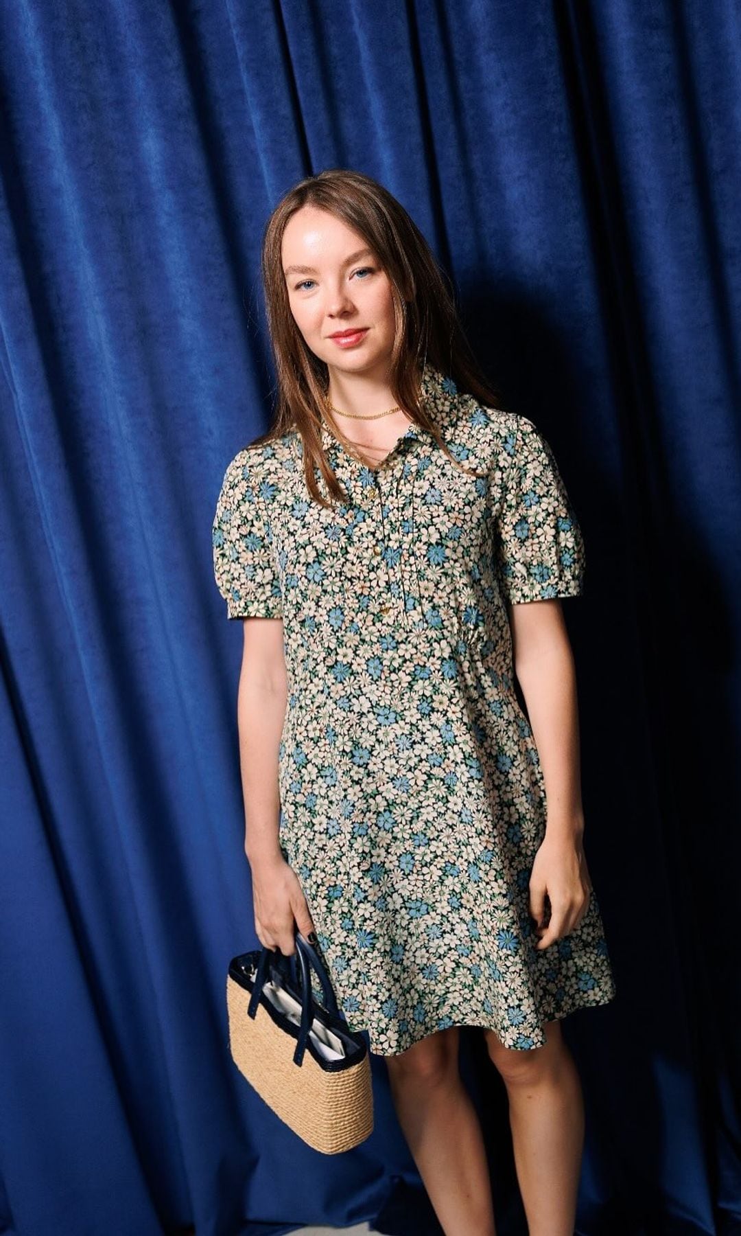 Alexandra de Hanover con un vestido floral estilo años 70