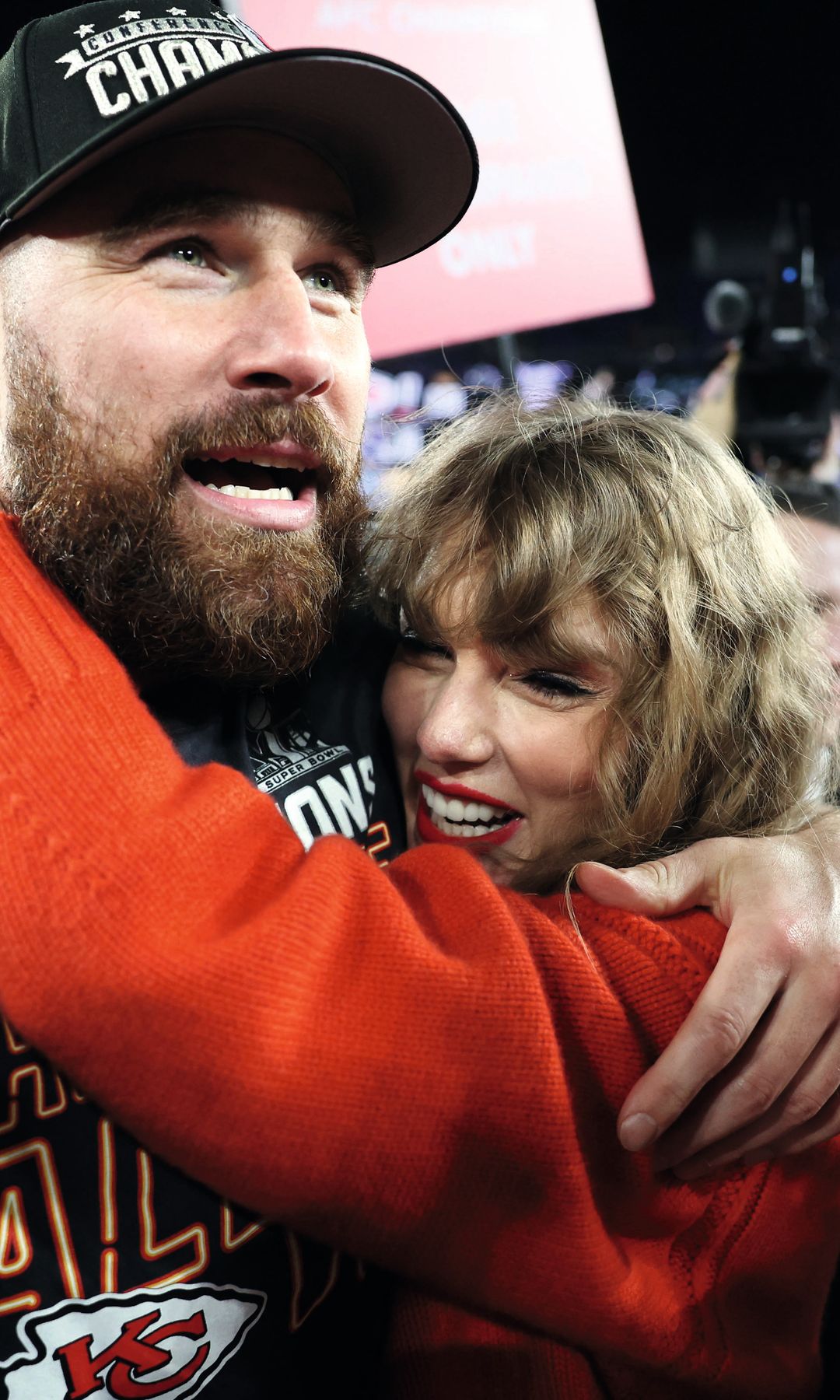 El ala cerrada (tight end) de los Kansas City Chief, con los que ha ganado 3 Super Bowls.