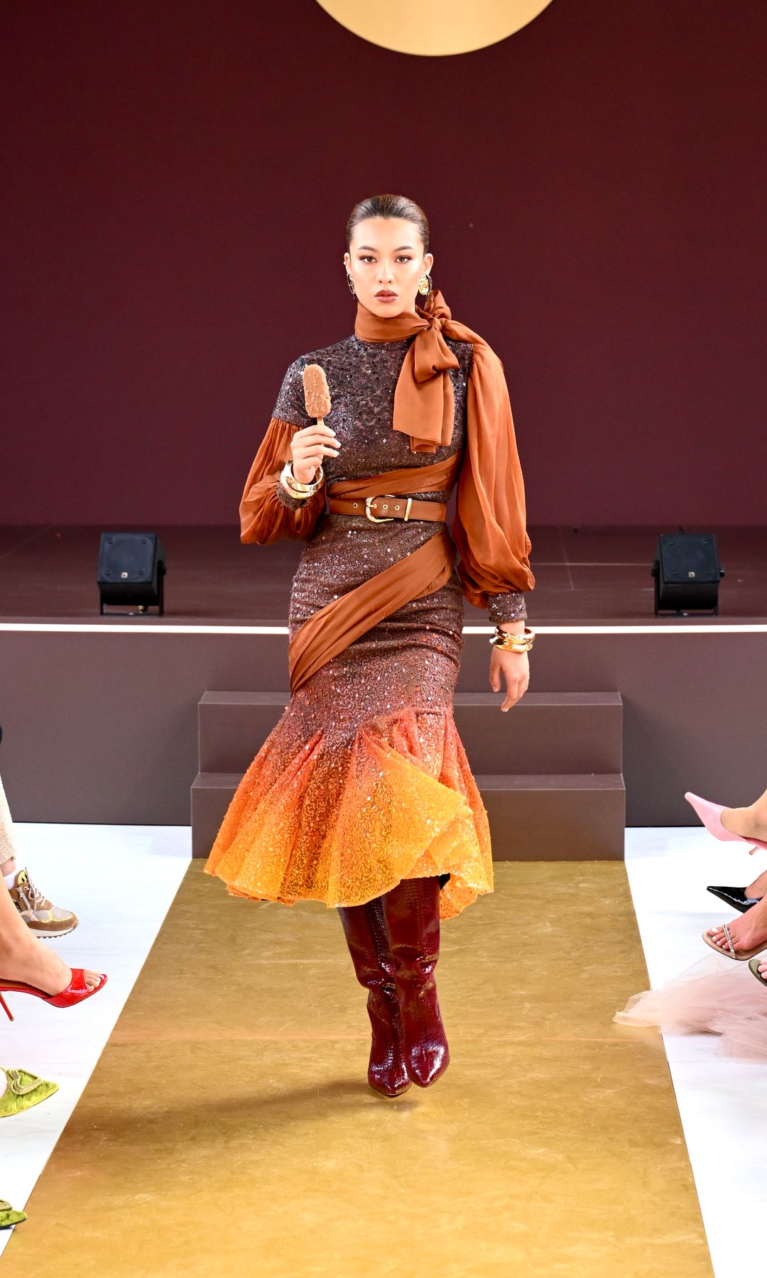 Look 5