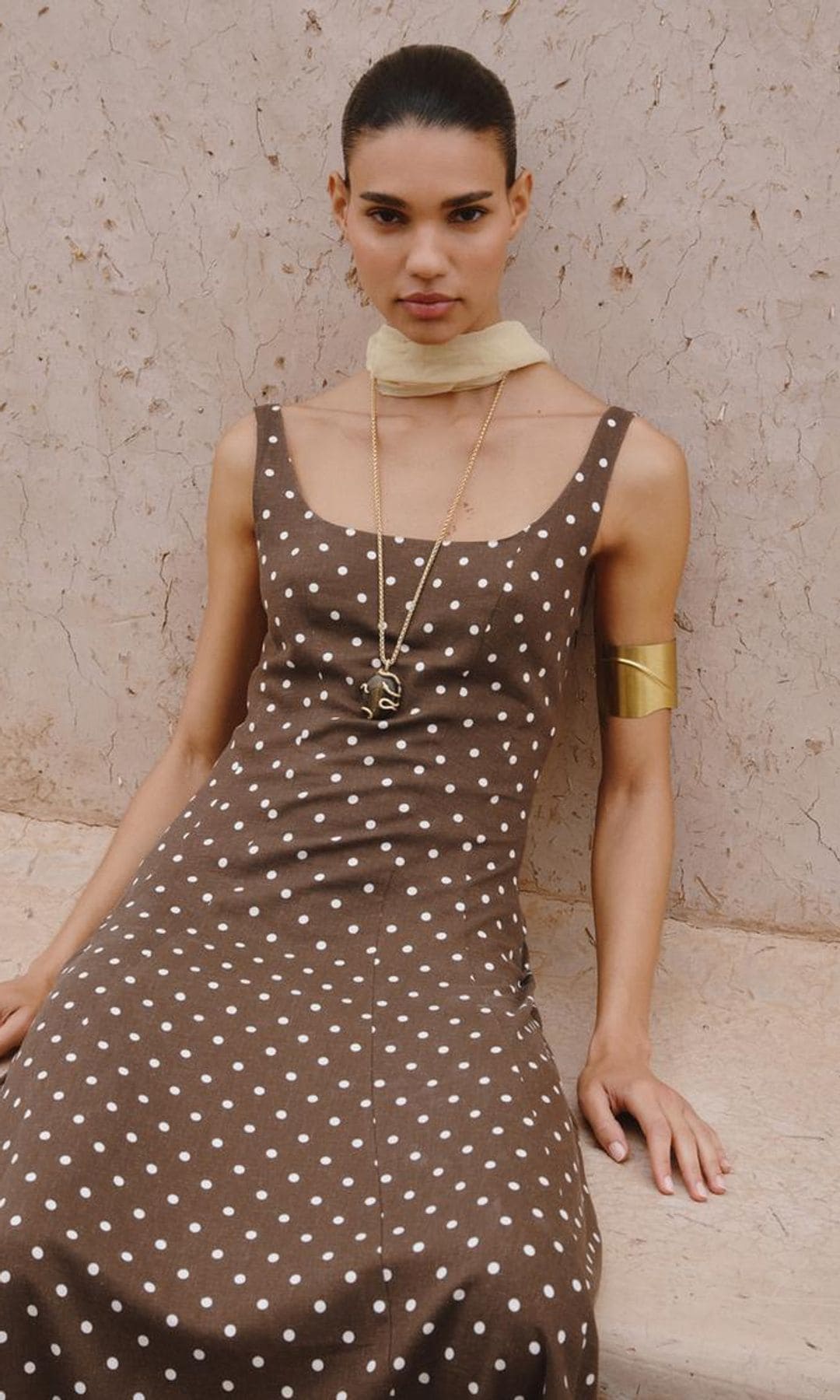 Vestido de lunares de Zara
