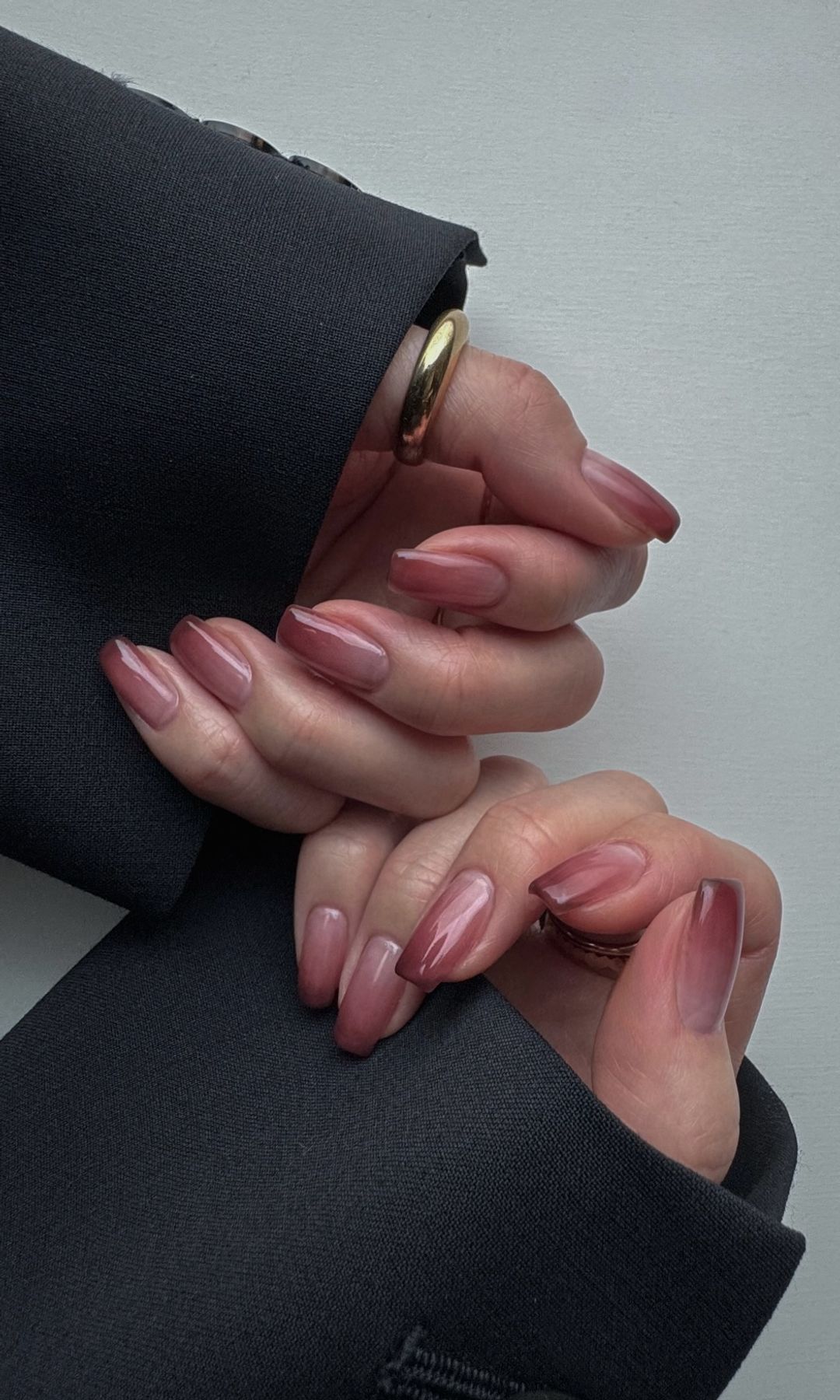 Manicura degradada rosa
