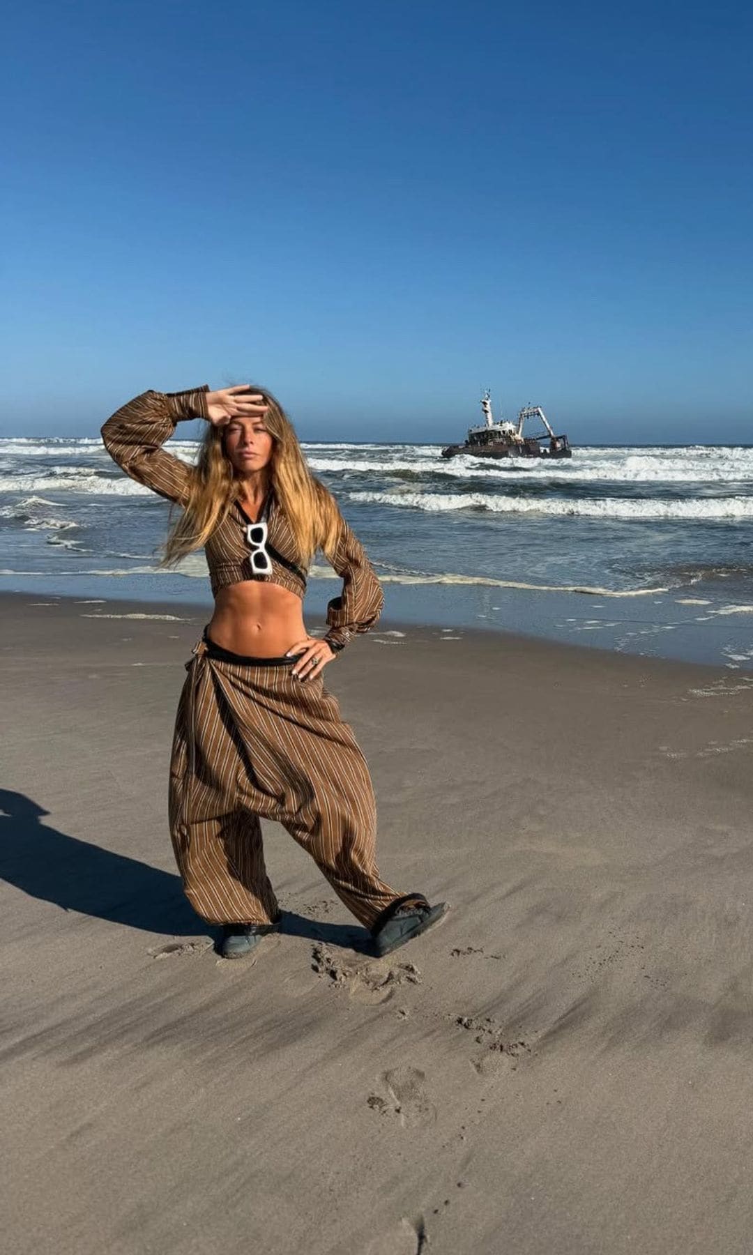 La renovada imagen de Belén Écija en su verano más especial con looks de playa, festival y safari