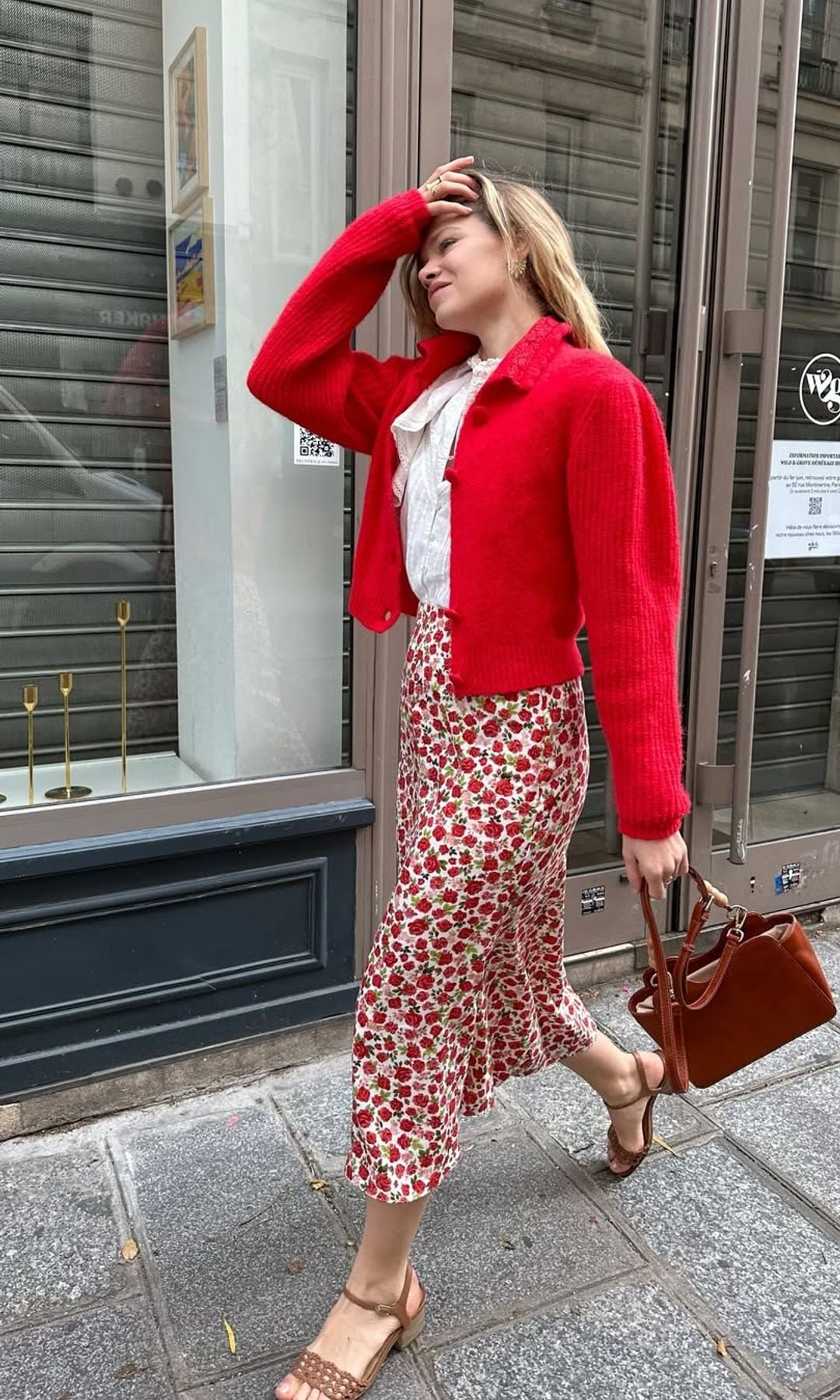 look falda midi 2025 de @elodieromy