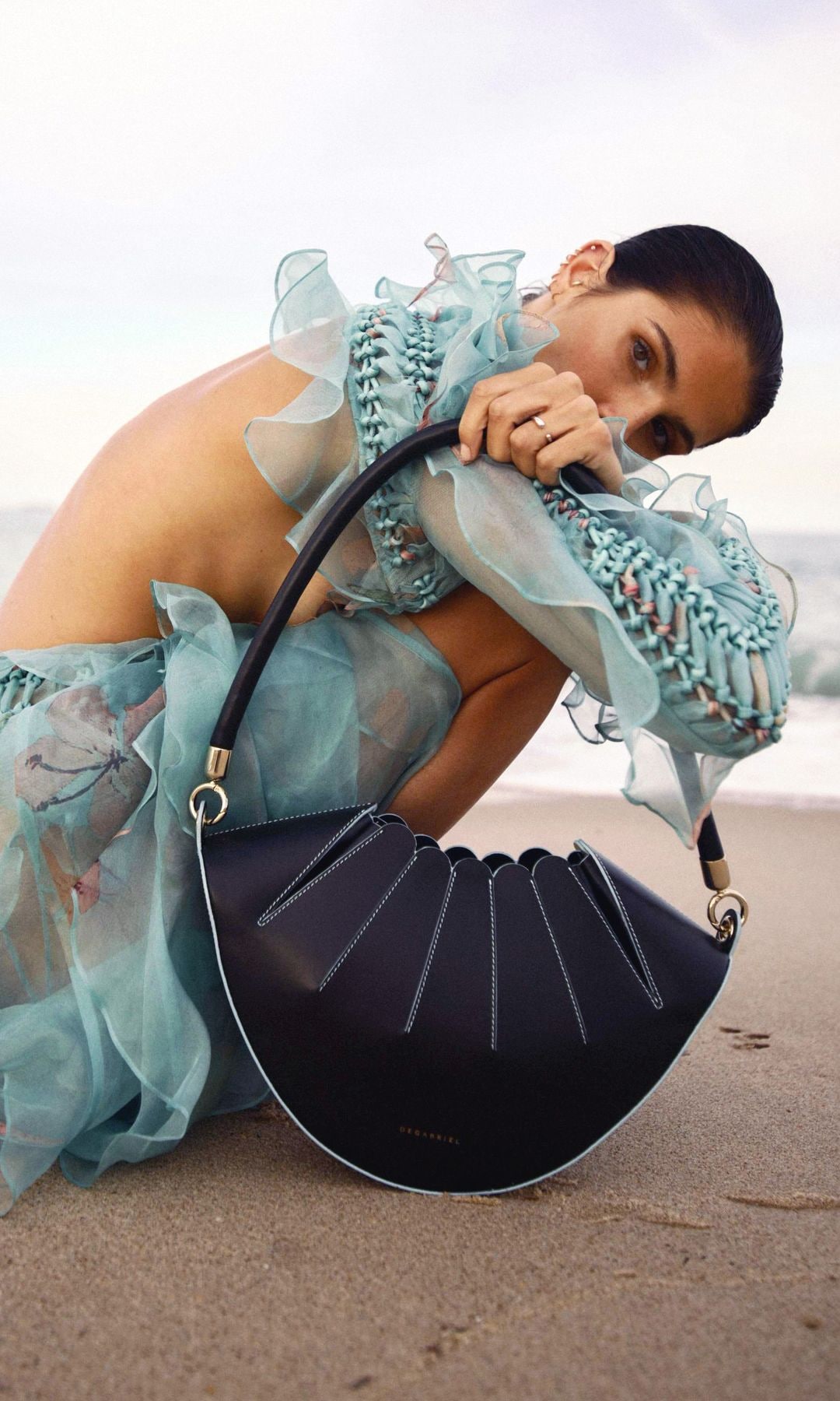 8 bolsos que elevarán tus looks básicos y podrás seguir llevando hasta dentro de 10 años